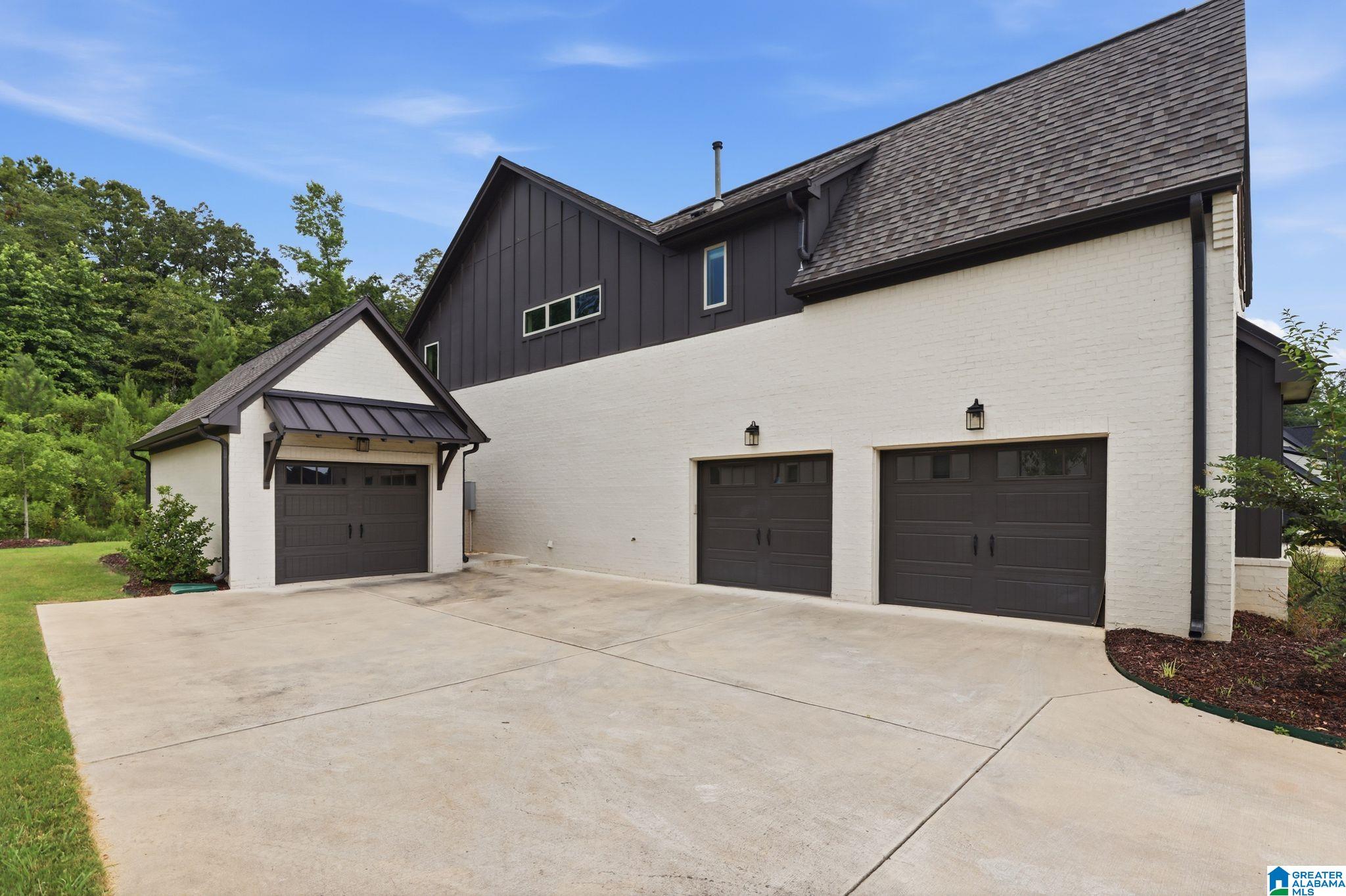 2949 BLACKRIDGE PLACE