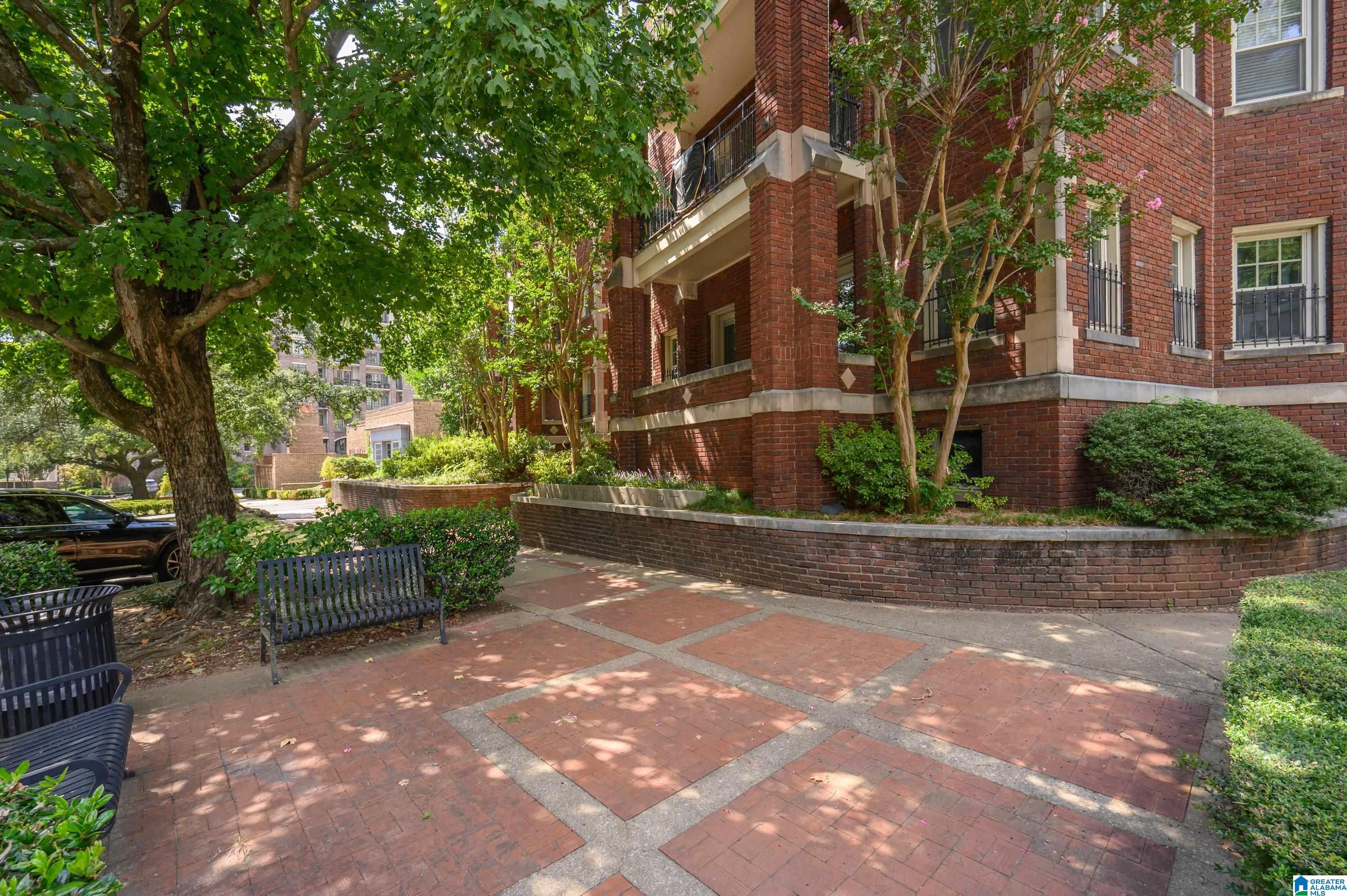 2620 HIGHLAND AVENUE 304