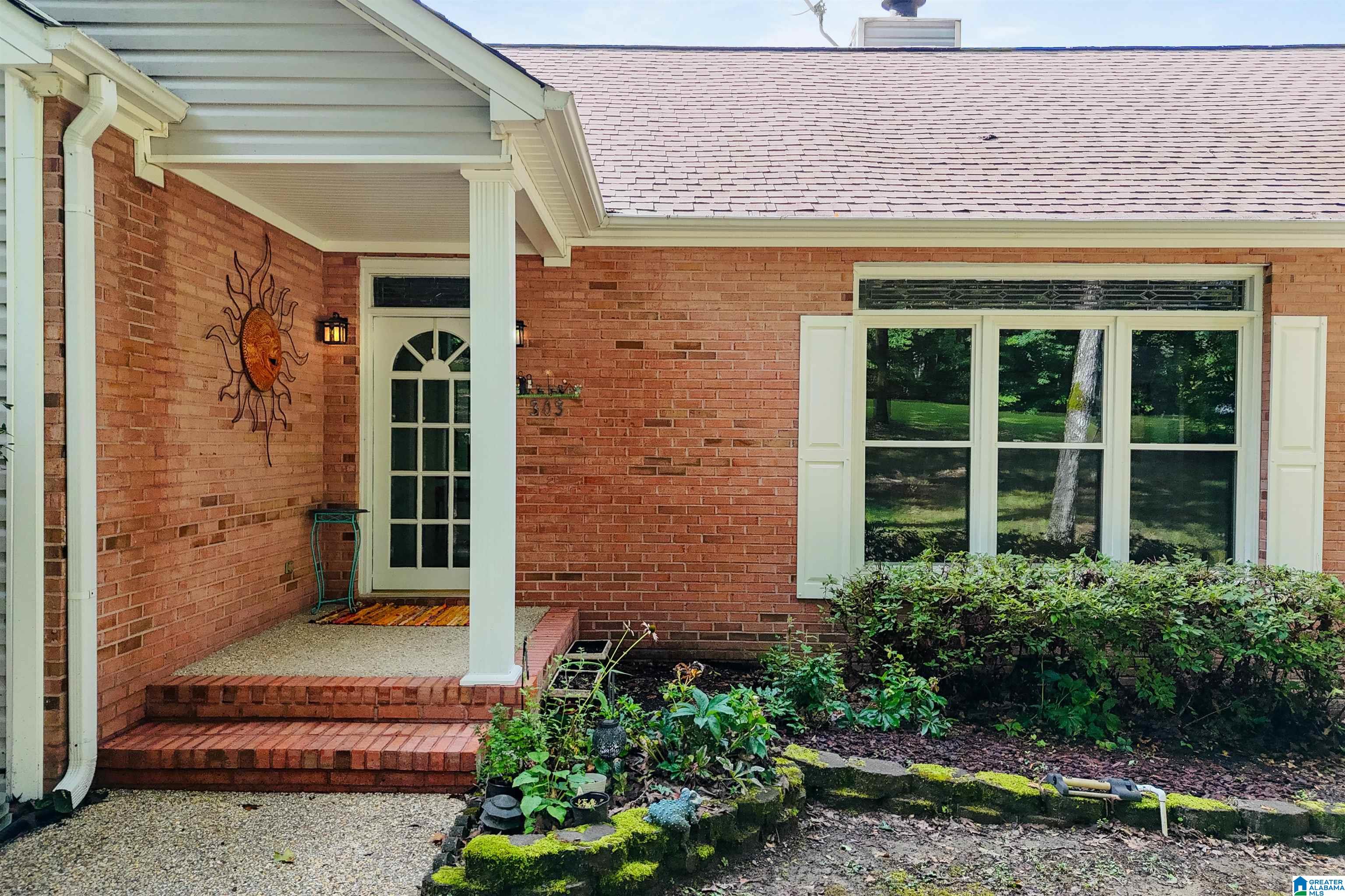 303 CHESTNUT LANE
