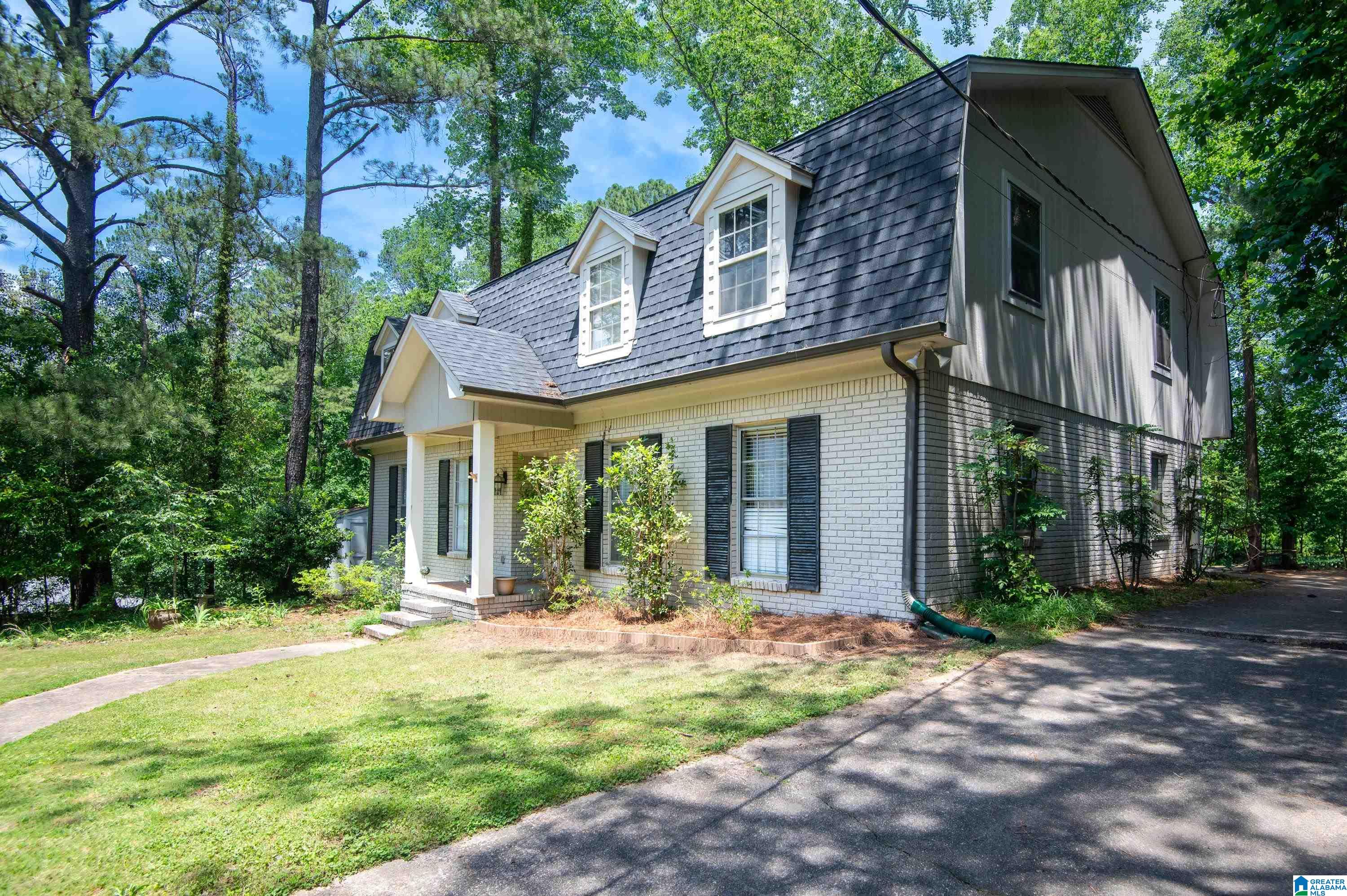 3213 WESTBROOK DRIVE