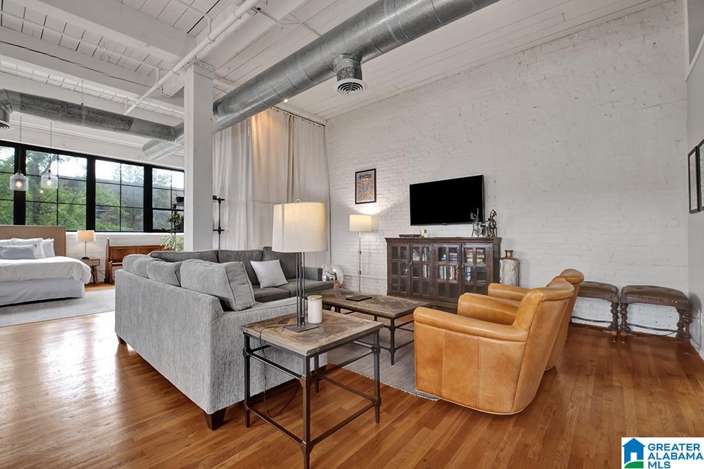 2412 2ND AVENUE N 23