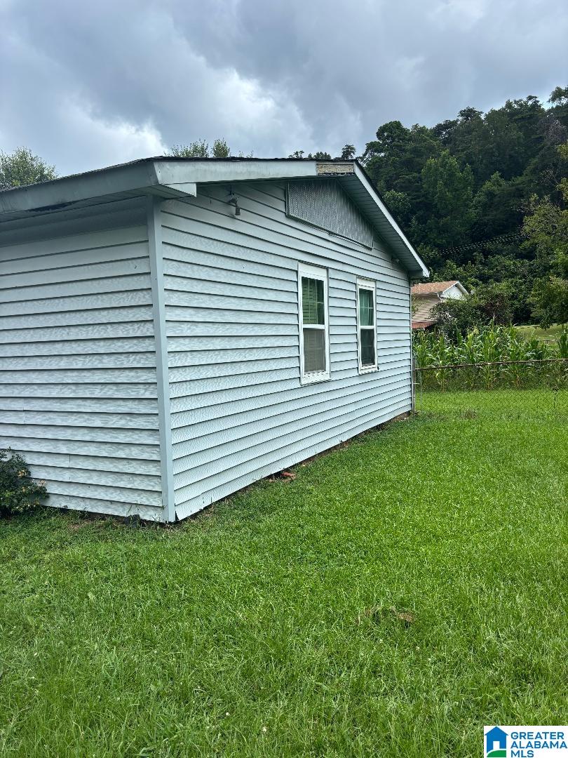 944 EDWARDS LAKE ROAD