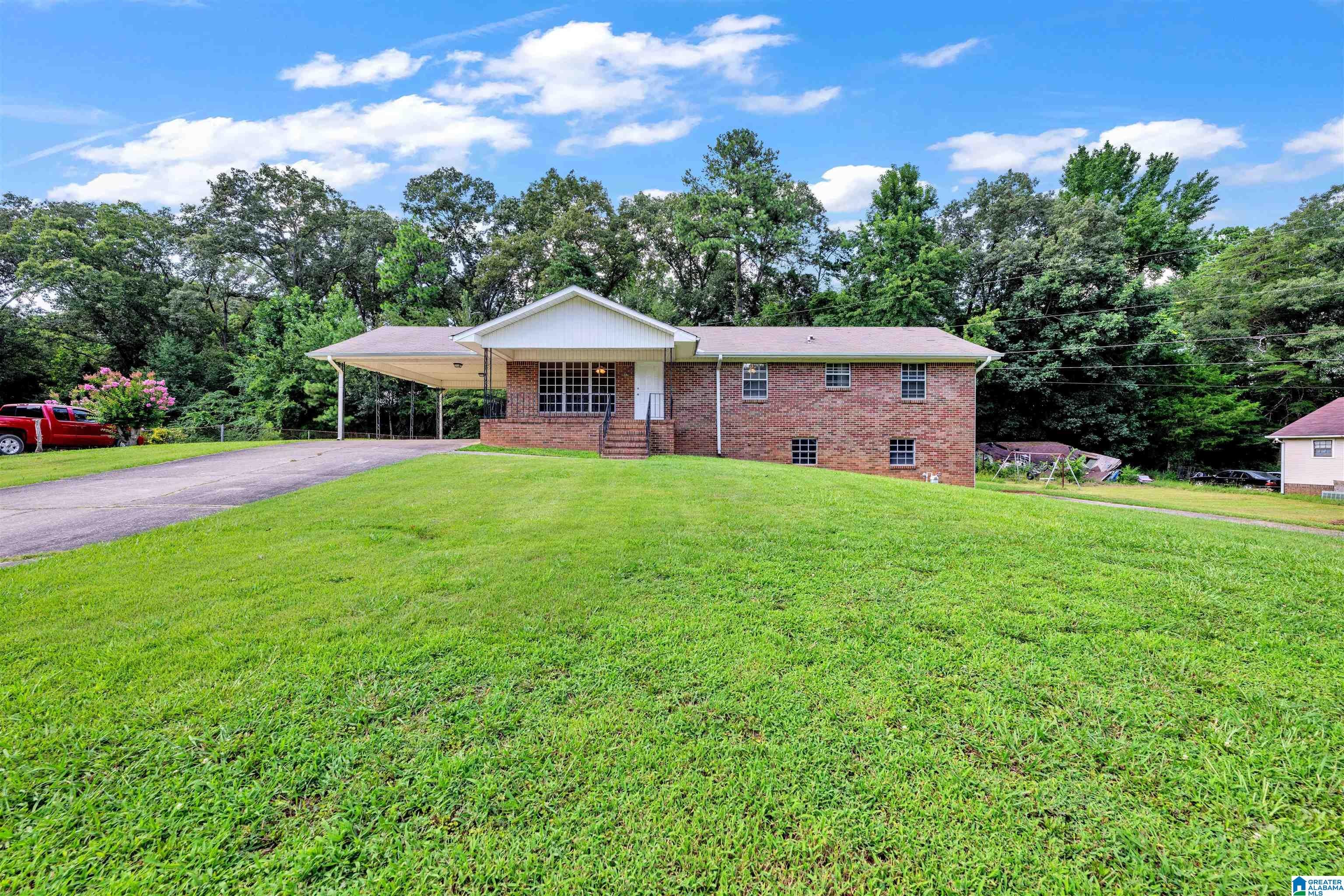 607 GREEN BOULEVARD