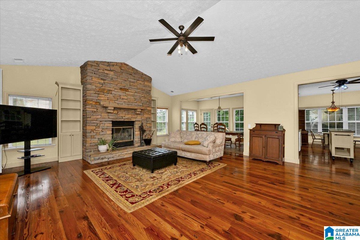 4608 COUNTY ROAD 522