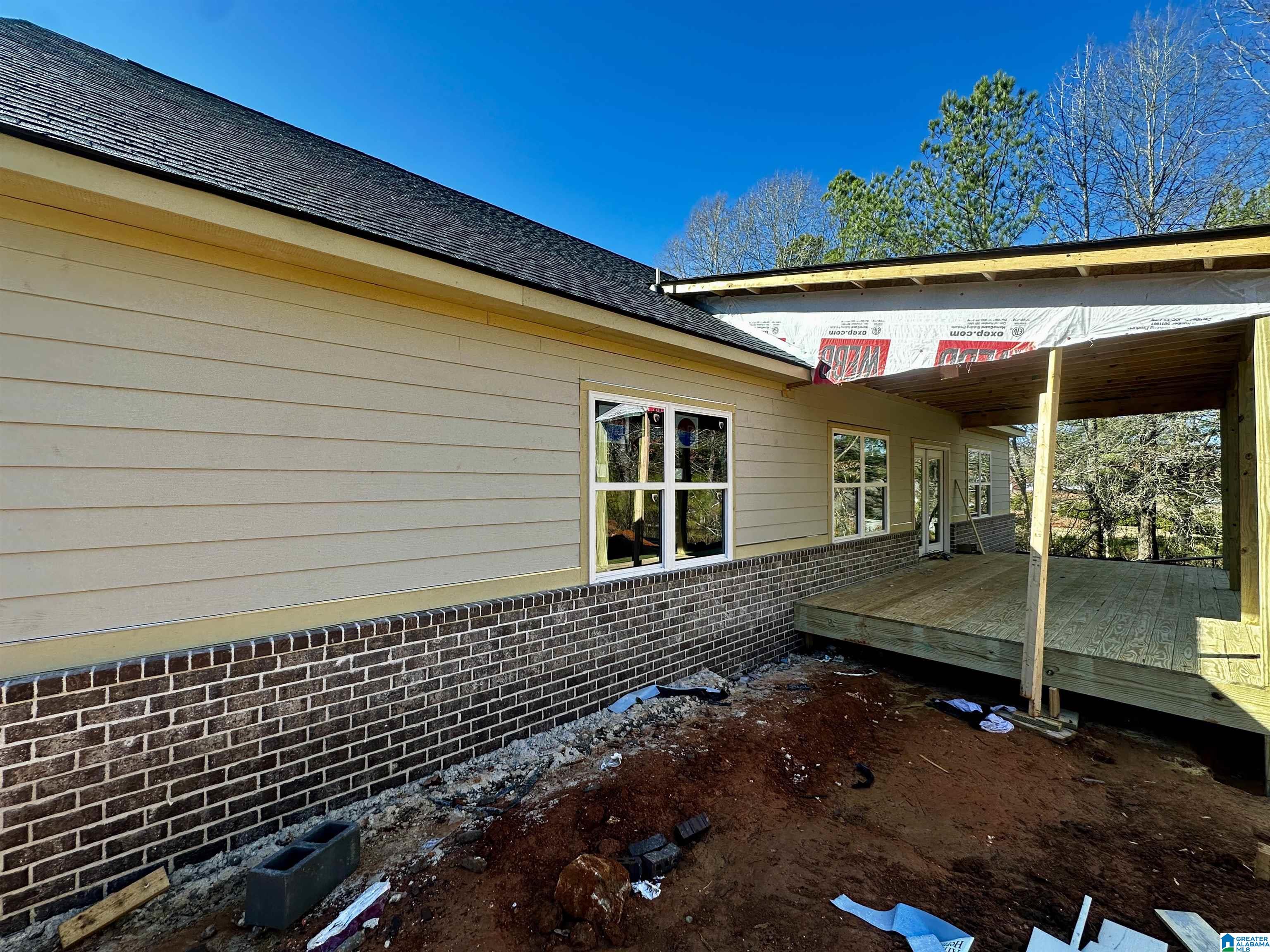 7662 CLOVERDELL DRIVE