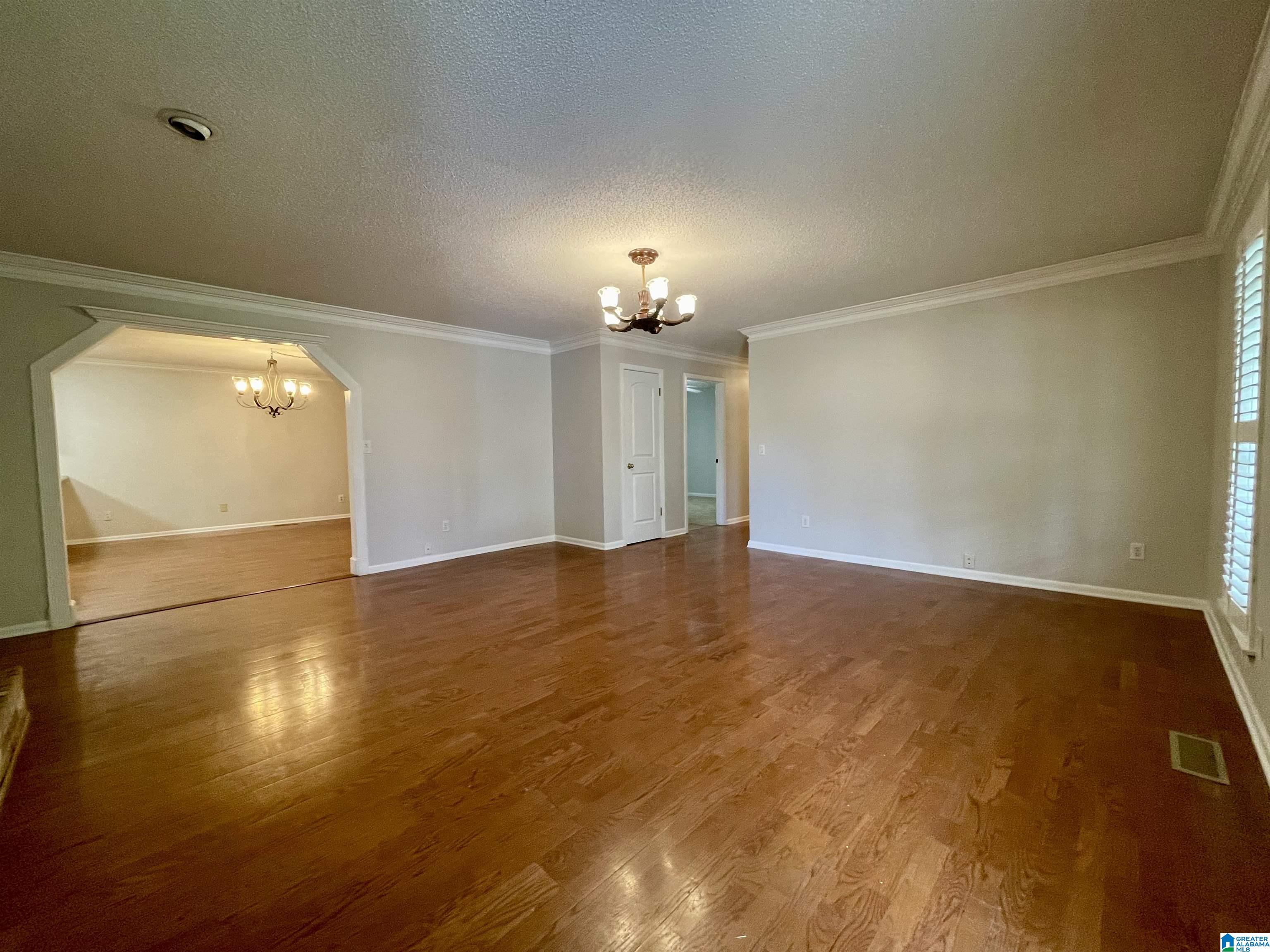 2106 DIALSDALE DRIVE SW