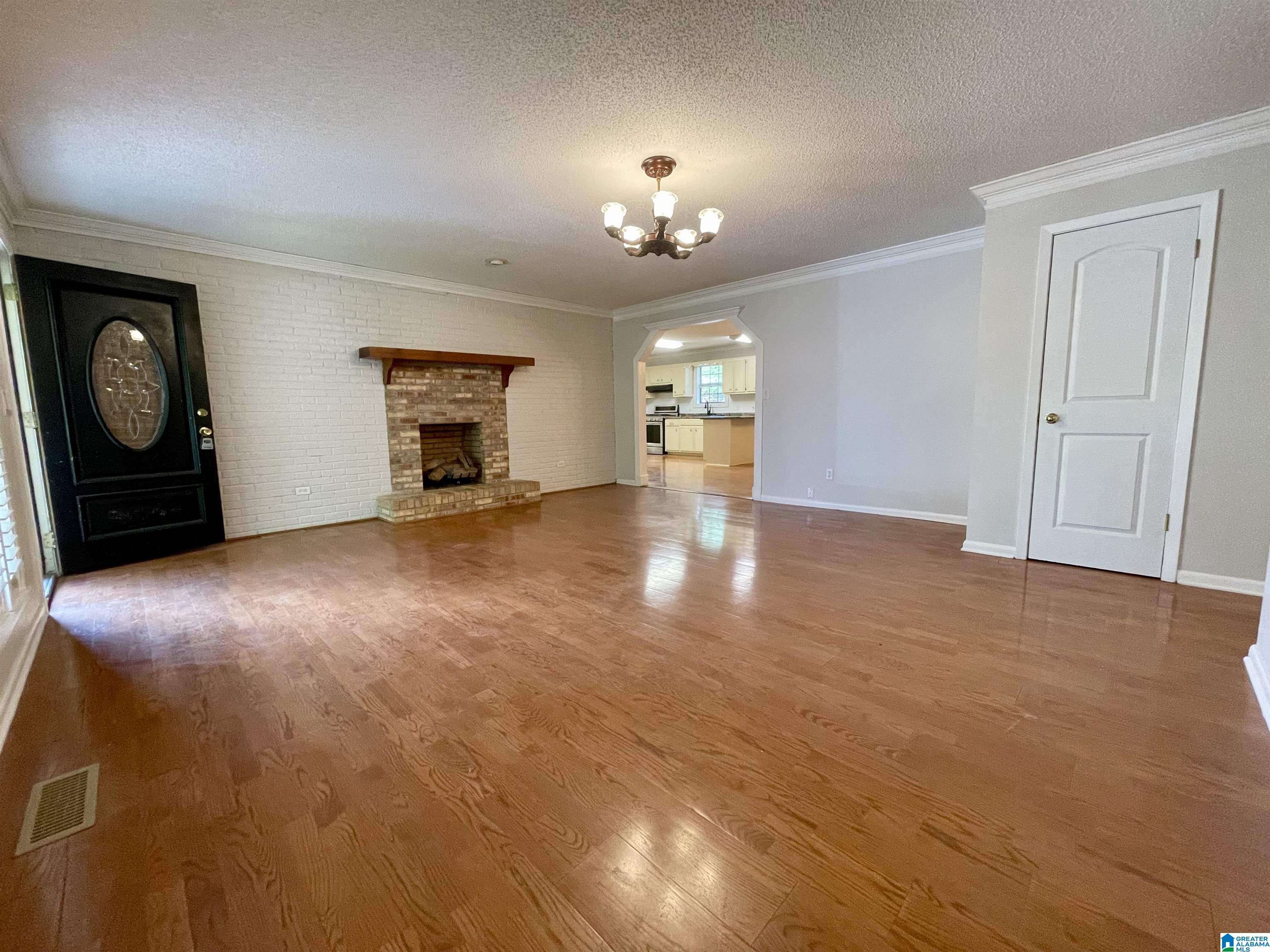 2106 DIALSDALE DRIVE SW
