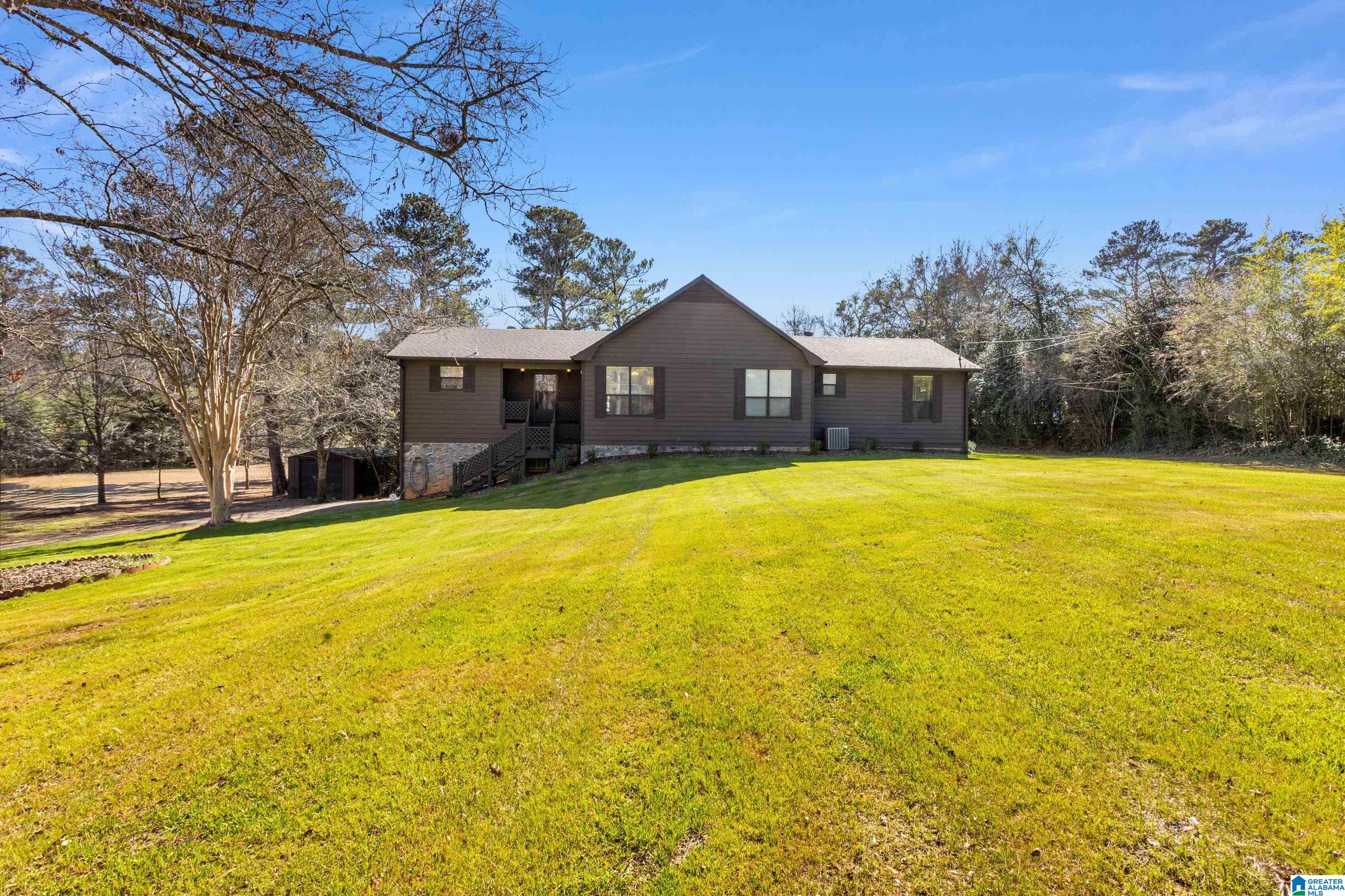 7104 SKYLINE DRIVE