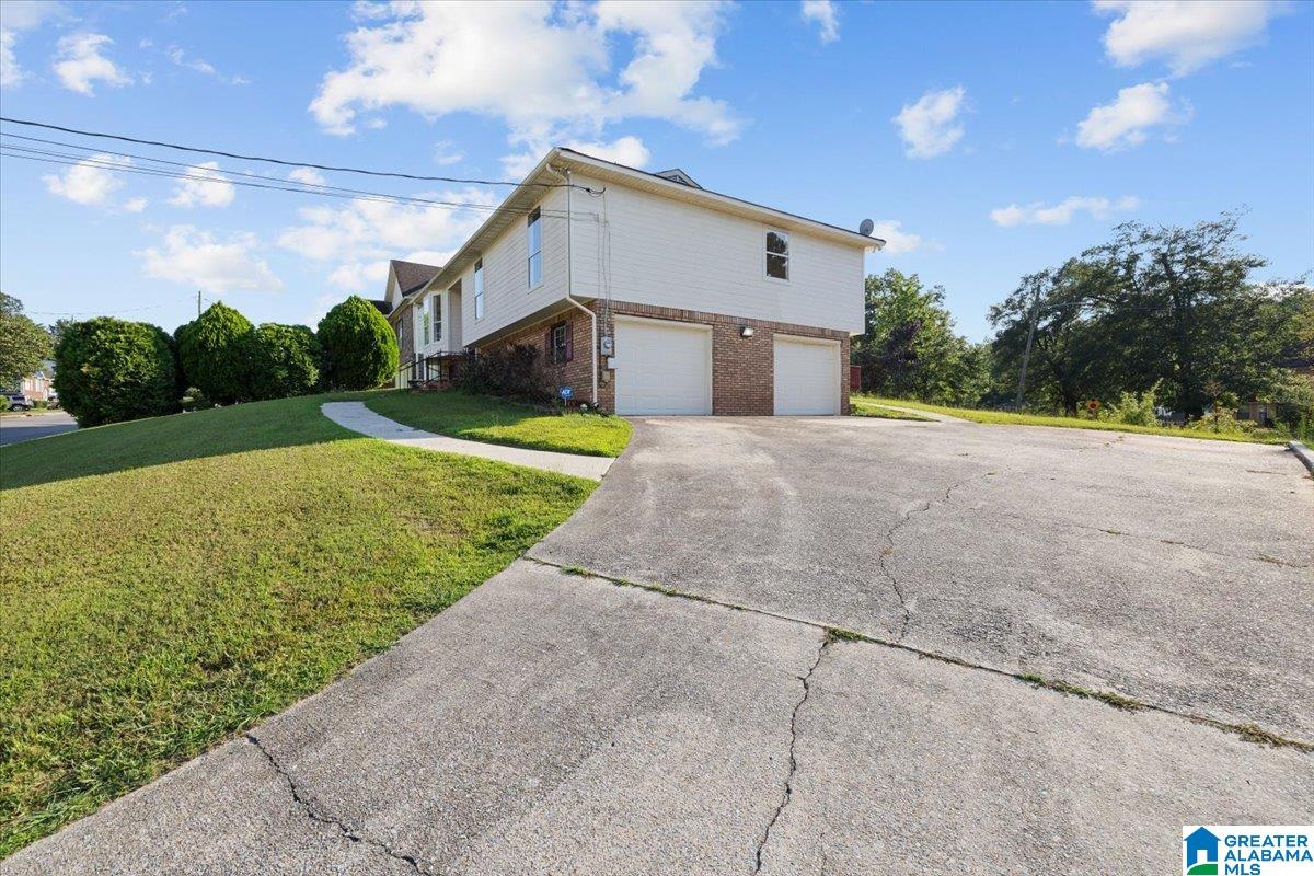 9577 EASTPOINTE CIRCLE