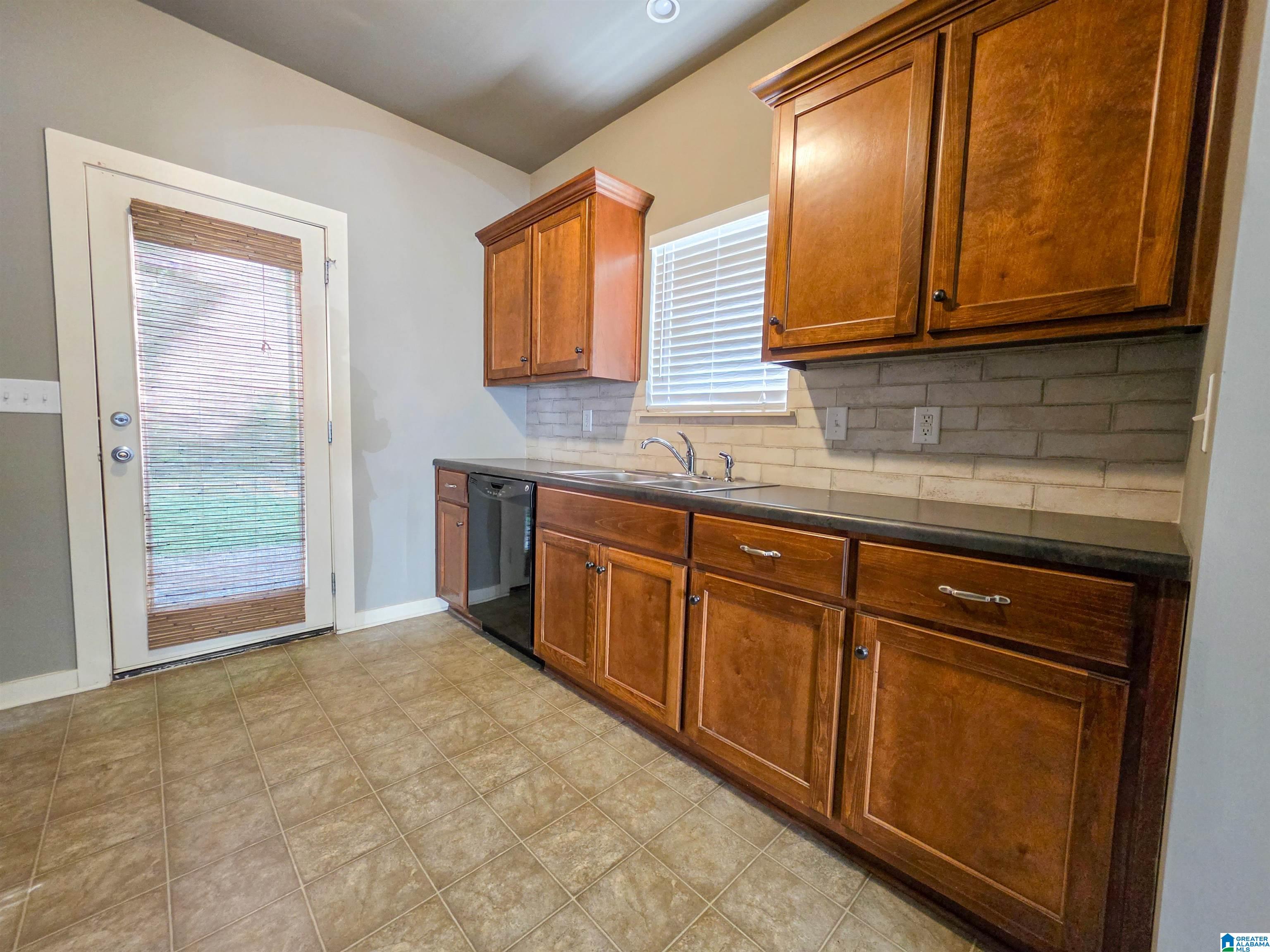 568 KINCAID COVE LANE