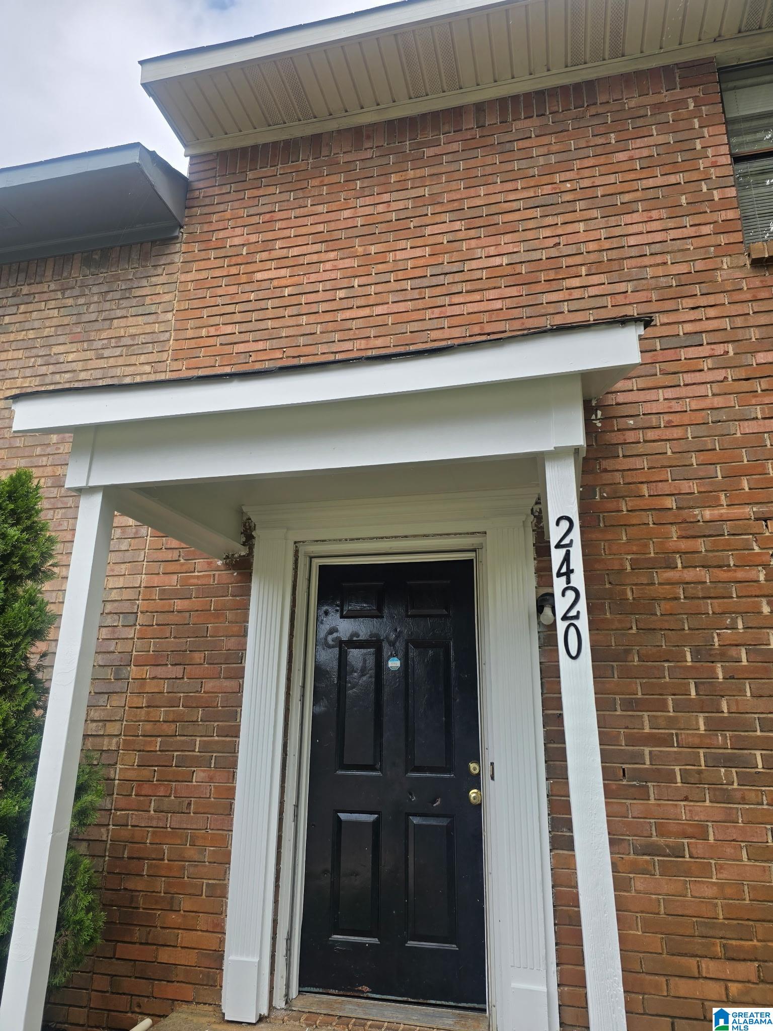 2420 HAMPSTEAD DRIVE