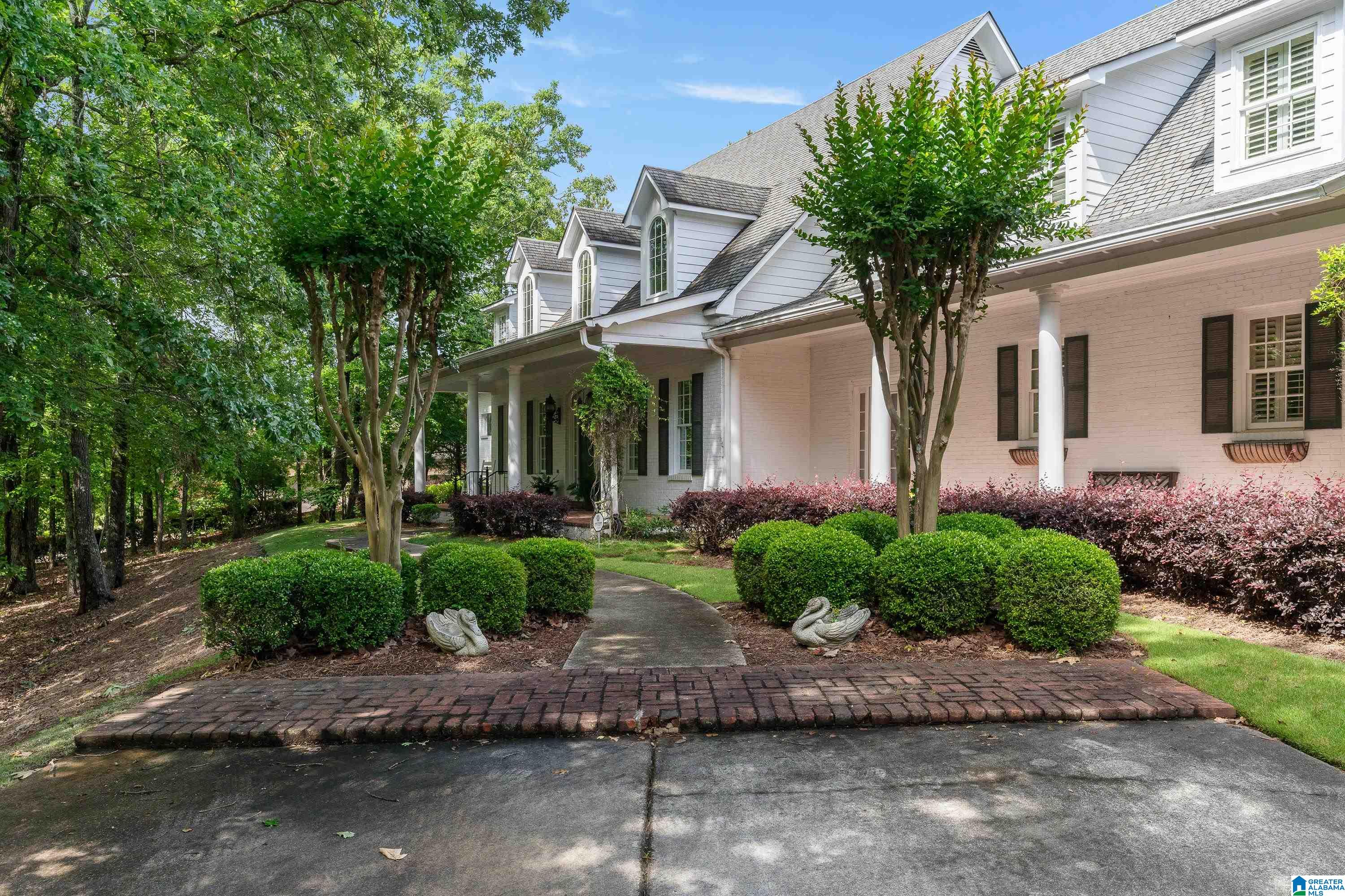 1149 GREYSTONE CREST