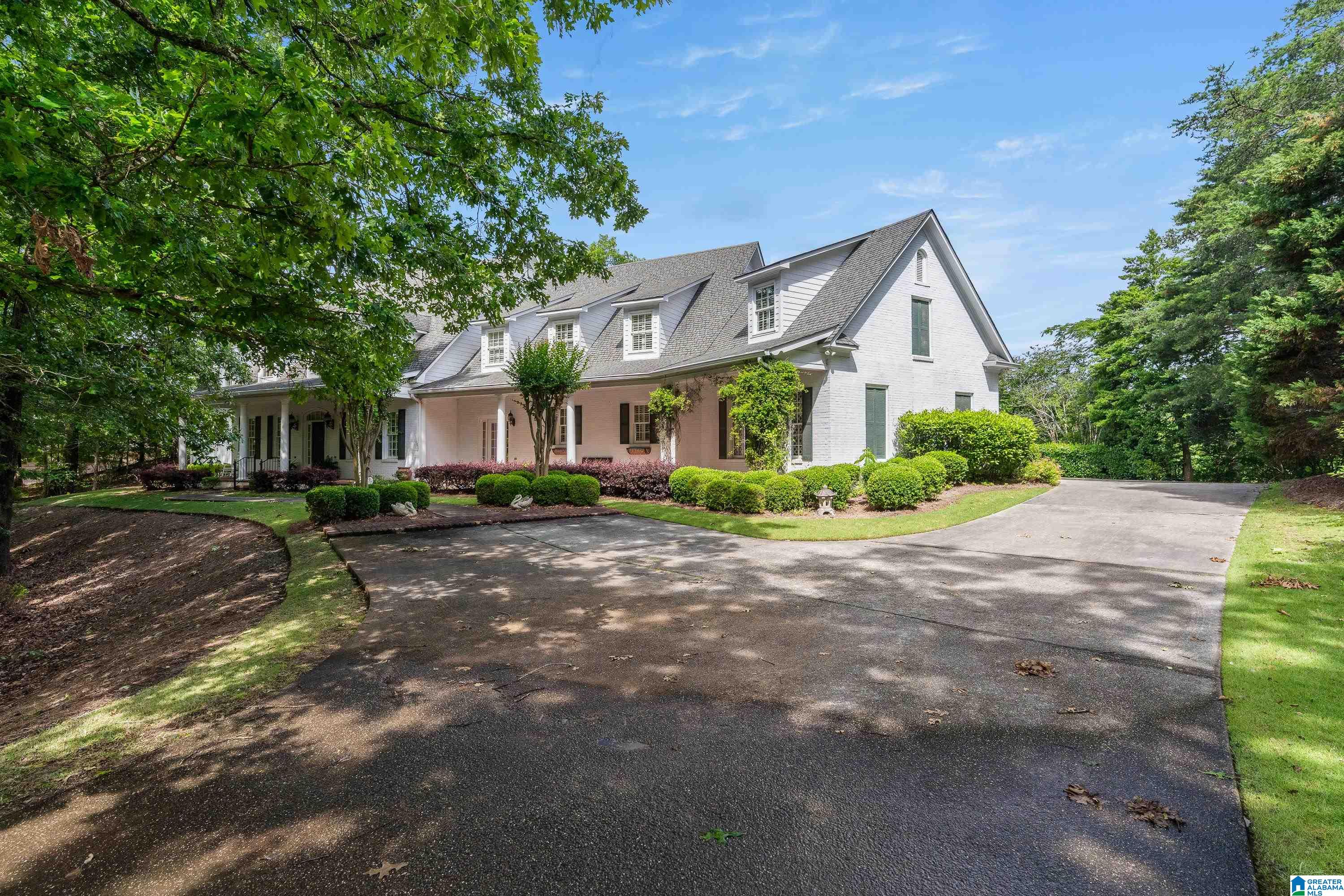 1149 GREYSTONE CREST