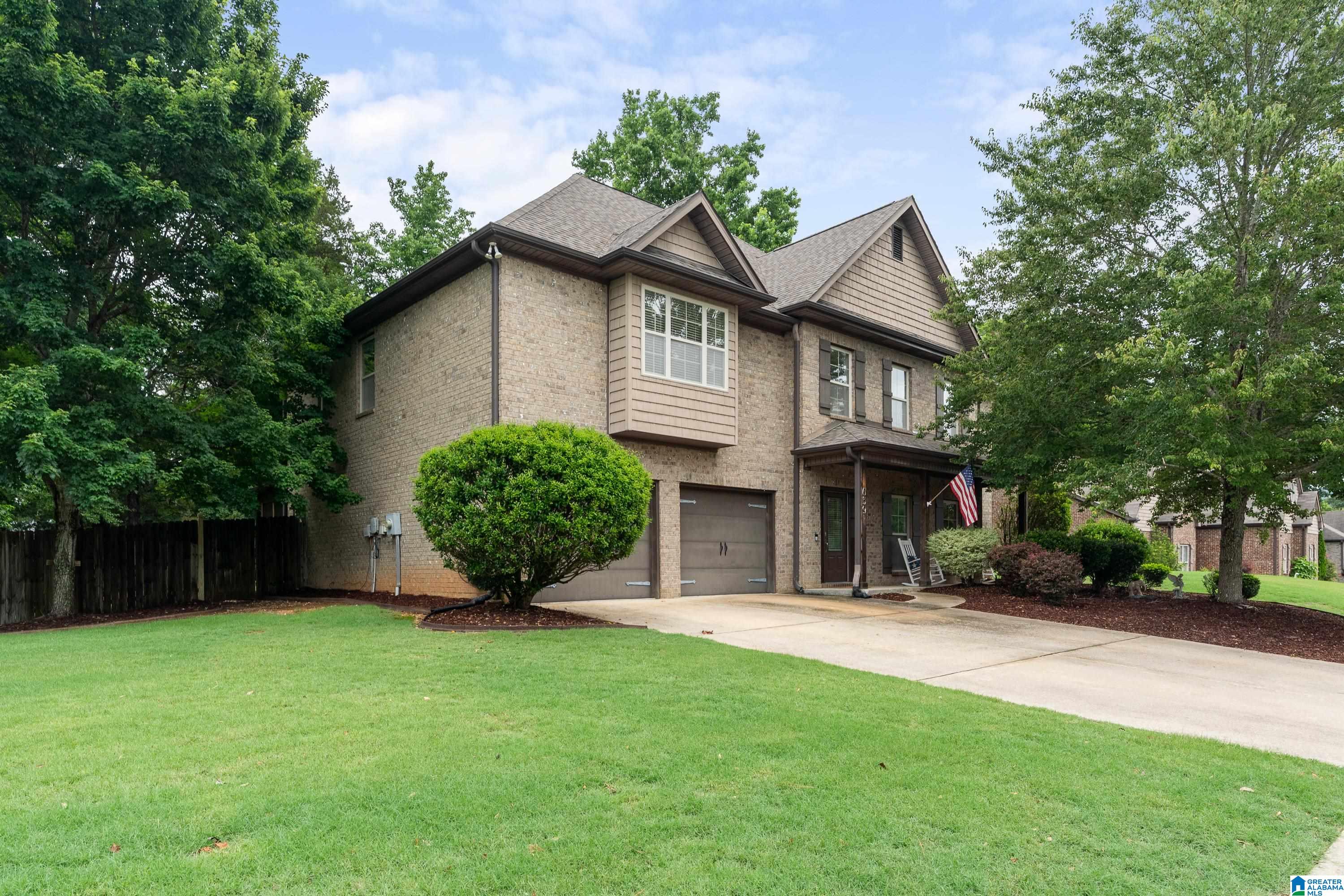 639 SOUTHERN TRACE PARKWAY - Photo 2