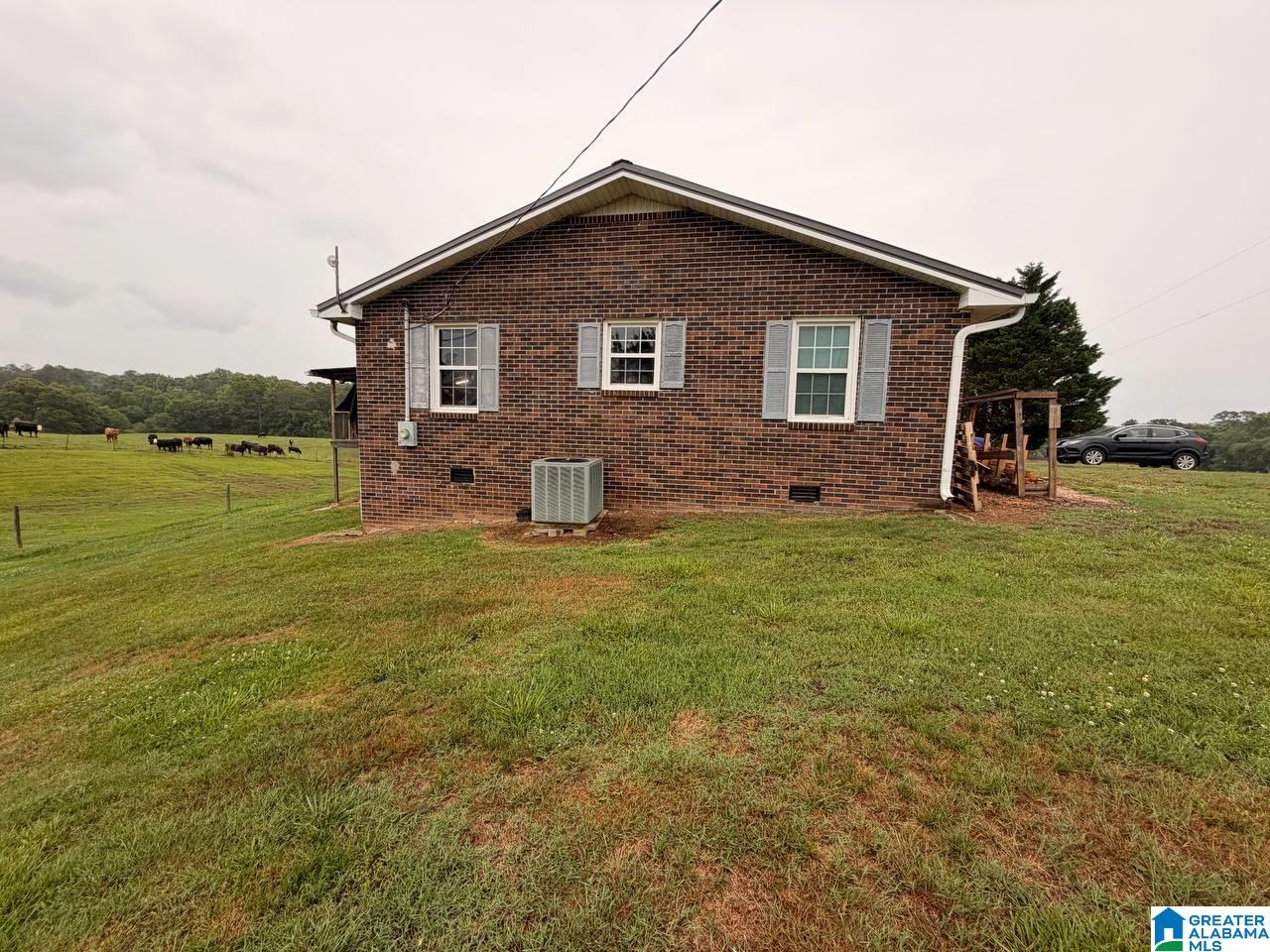 425 COUNTY ROAD 611 - Photo 2