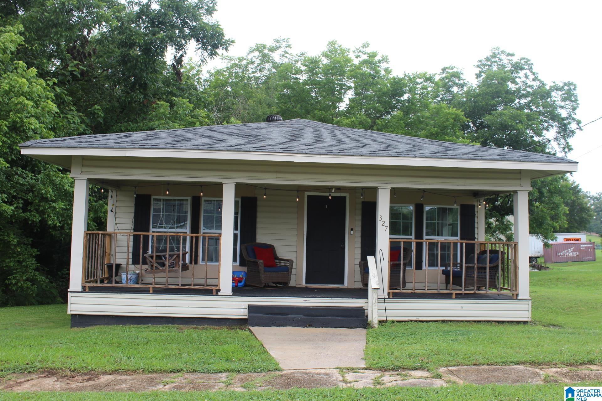 Photo 1 of 18 — 327 NW 3RD STREET, CARBON HILL, AL 35549