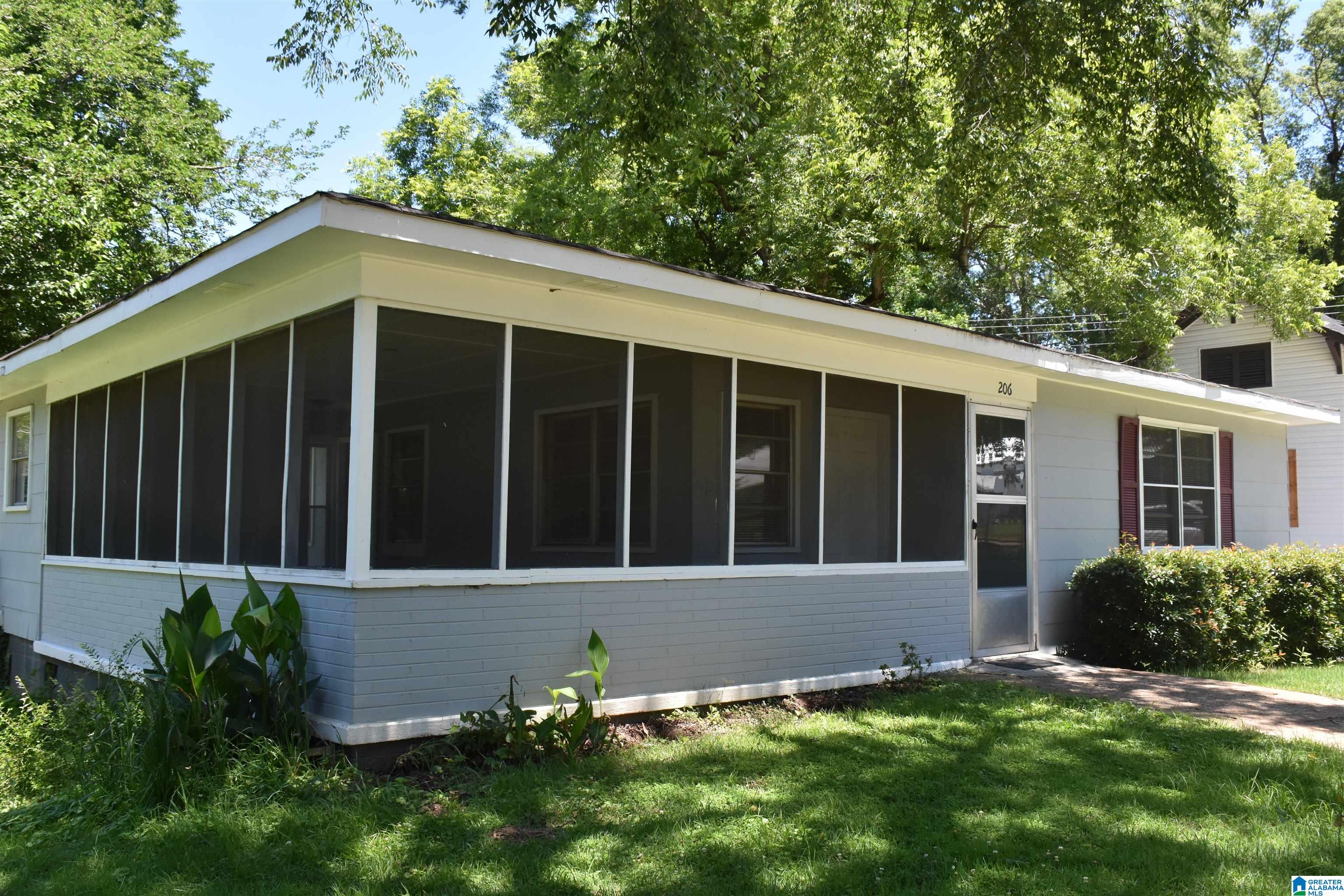 206 E SPRING STREET