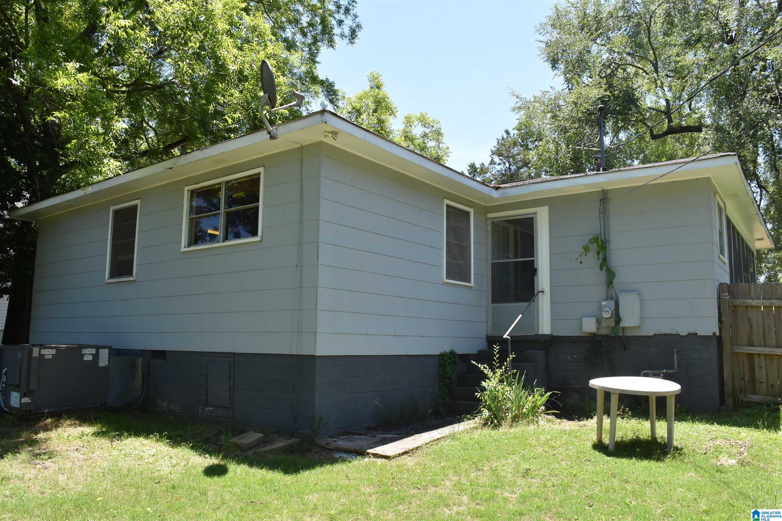 206 E SPRING STREET