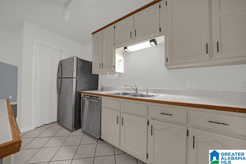 708 WOODLAND VILLAGE 708