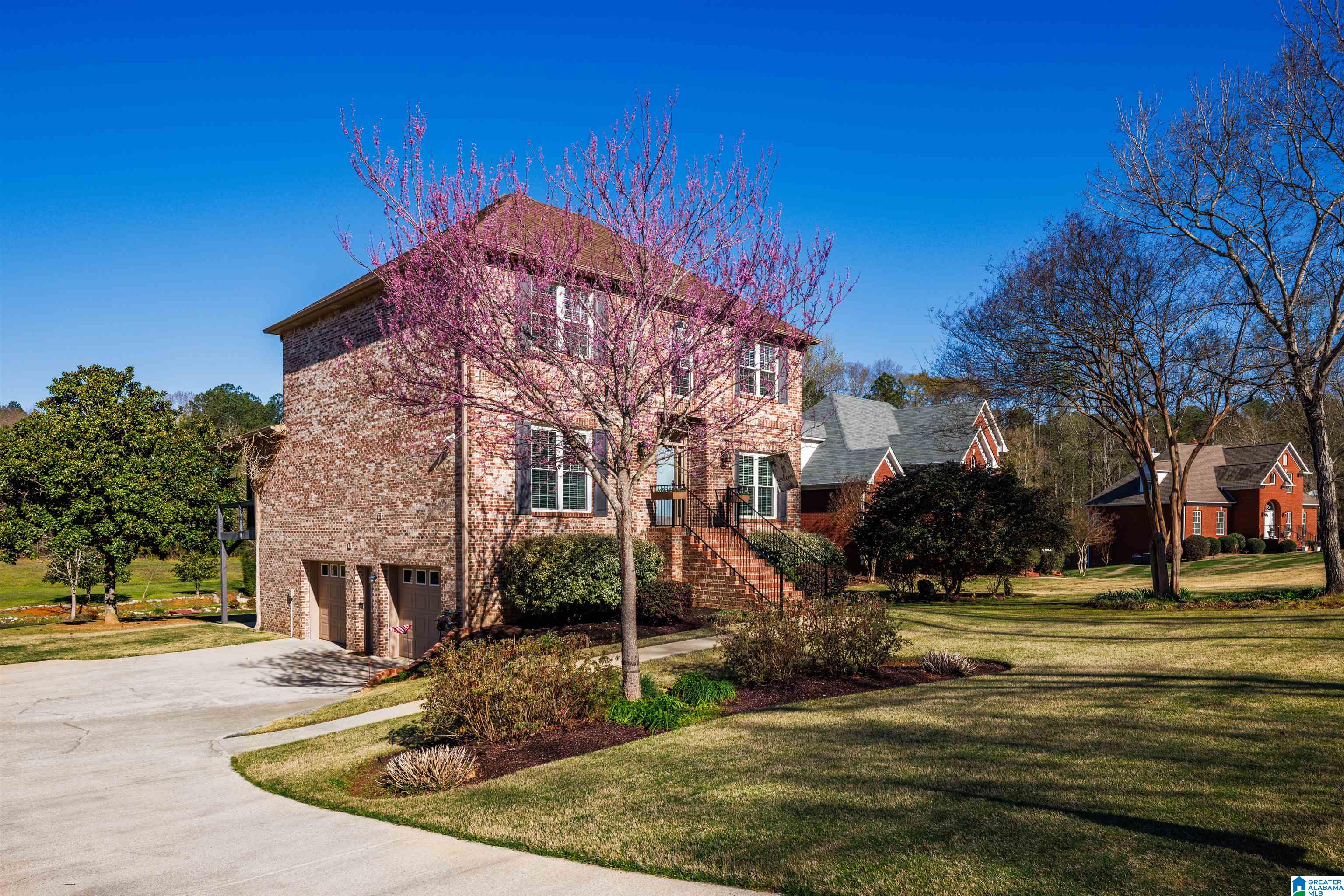 248 SILVERLEAF DRIVE