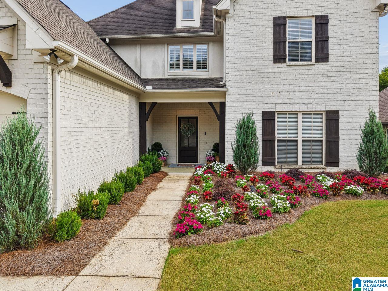 369 STRATHAVEN DRIVE