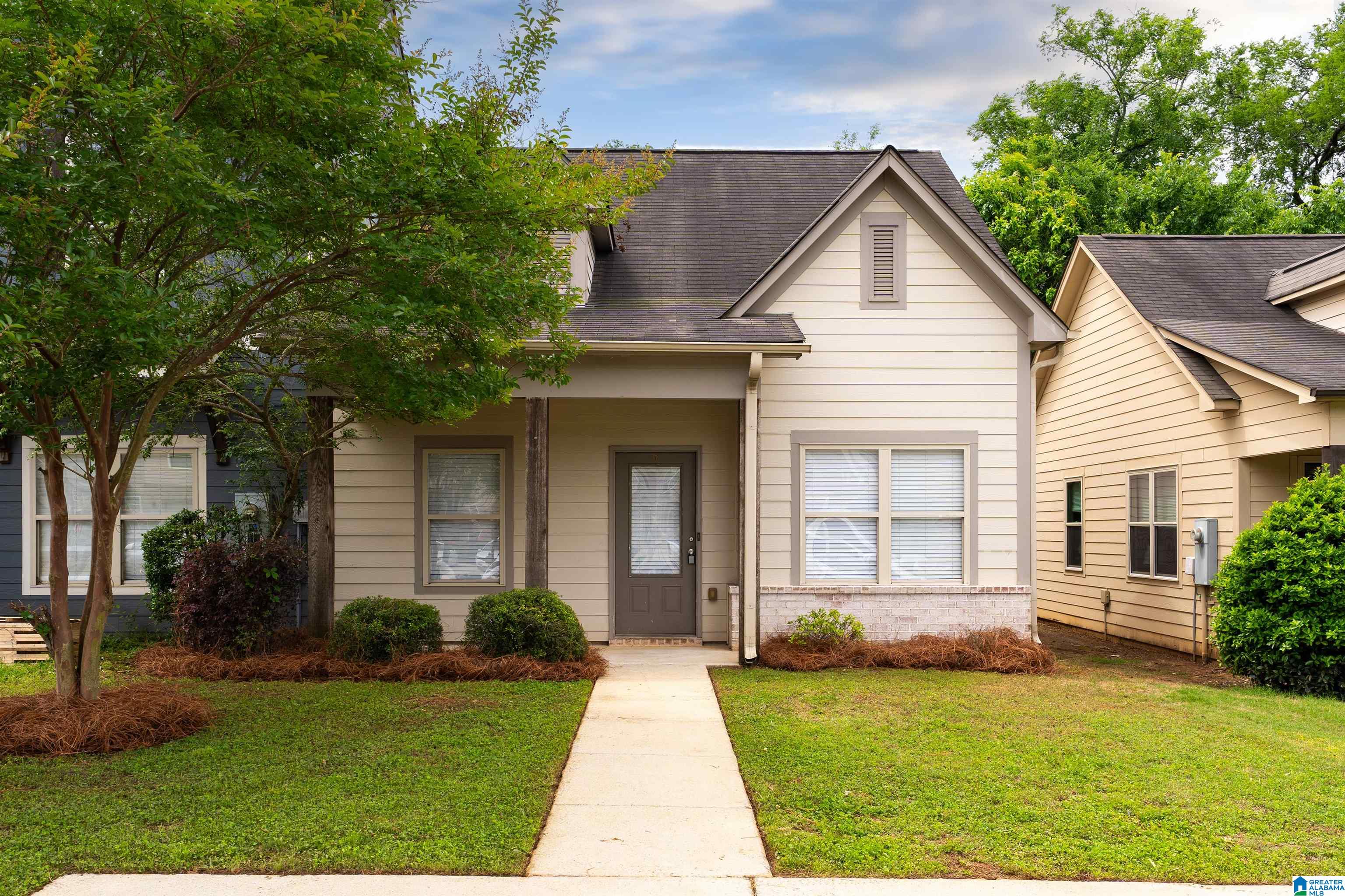 Photo 1 of 24 — 237 THE HEIGHTS DRIVE, CALERA, AL 35040