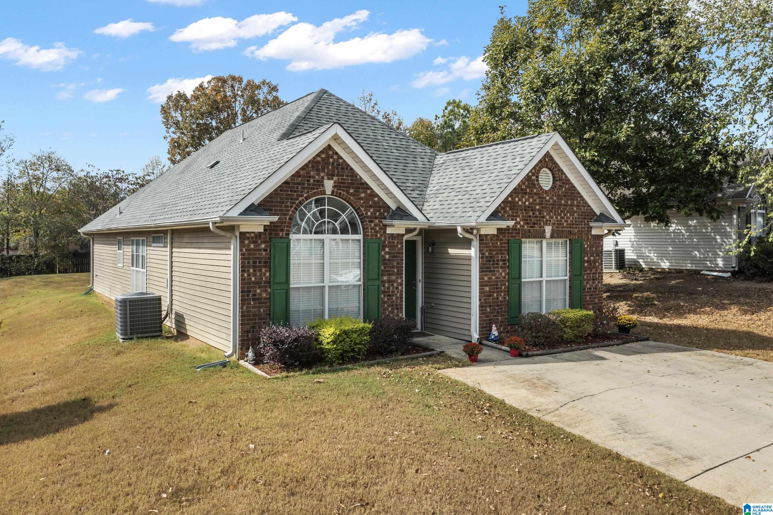 423 CAMDEN COVE CIRCLE
