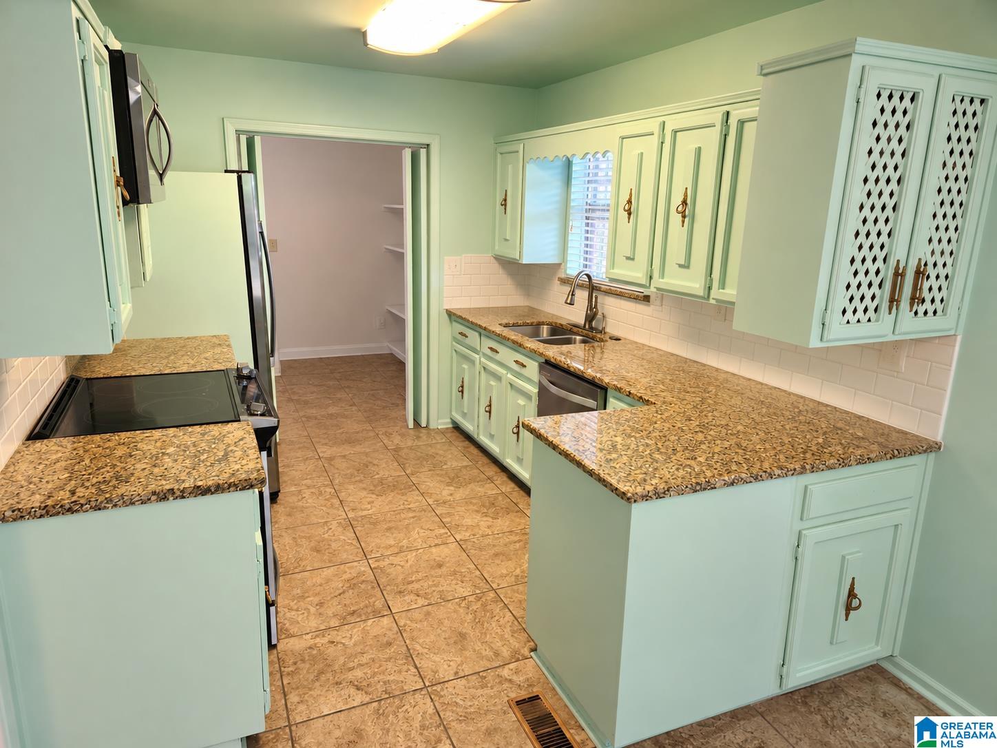501 FORESTWOOD DRIVE