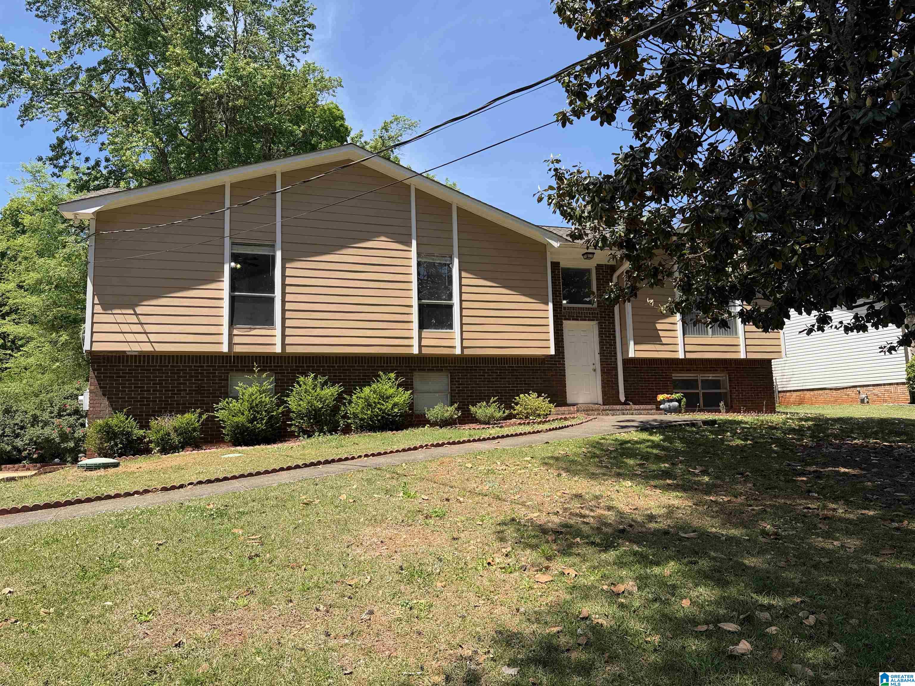 Photo 1 of 22 — 112 PINEBLUFF TRAIL, TRUSSVILLE, AL 35173
