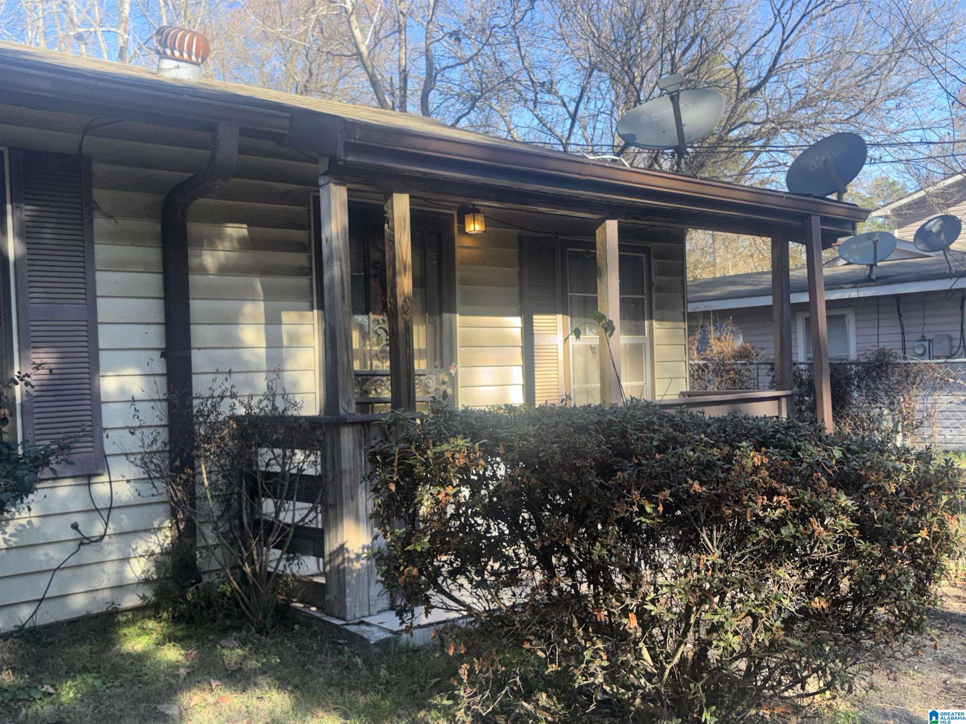 1018 PLEASANT VIEW ROAD