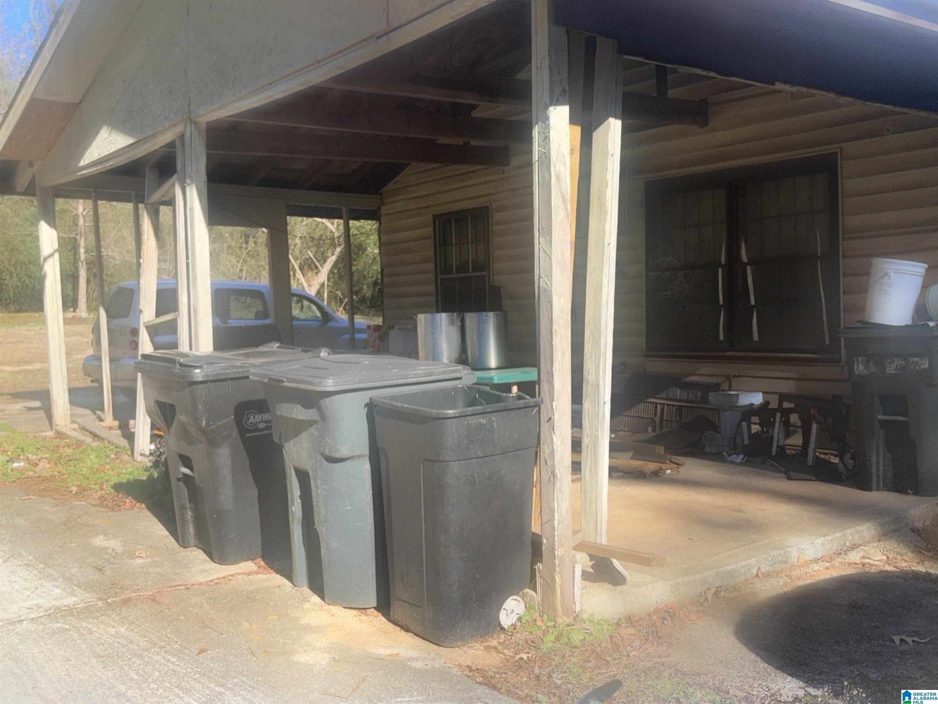 1018 PLEASANT VIEW ROAD