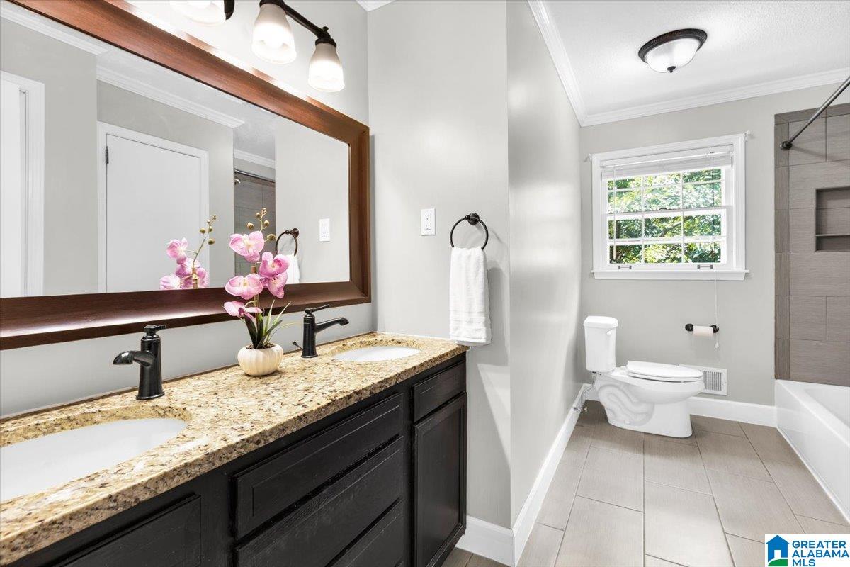 2336 MOUNTAIN OAKS LANE
