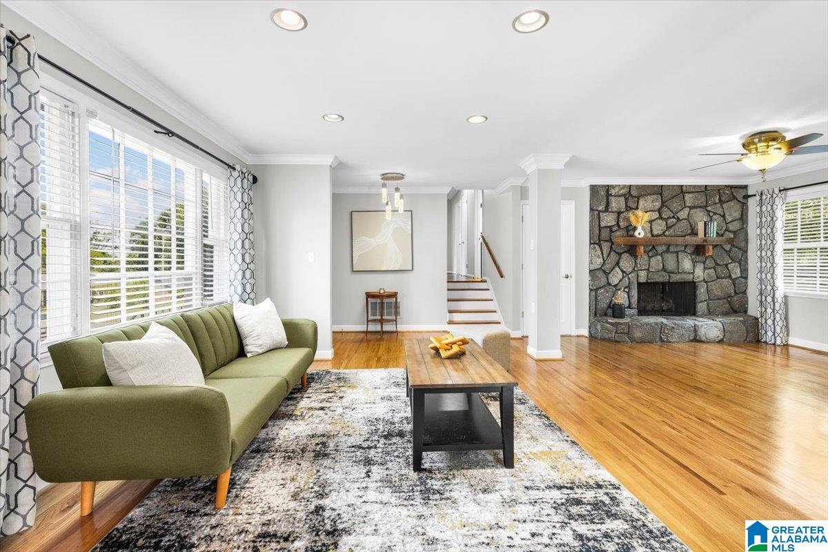 2336 MOUNTAIN OAKS LANE