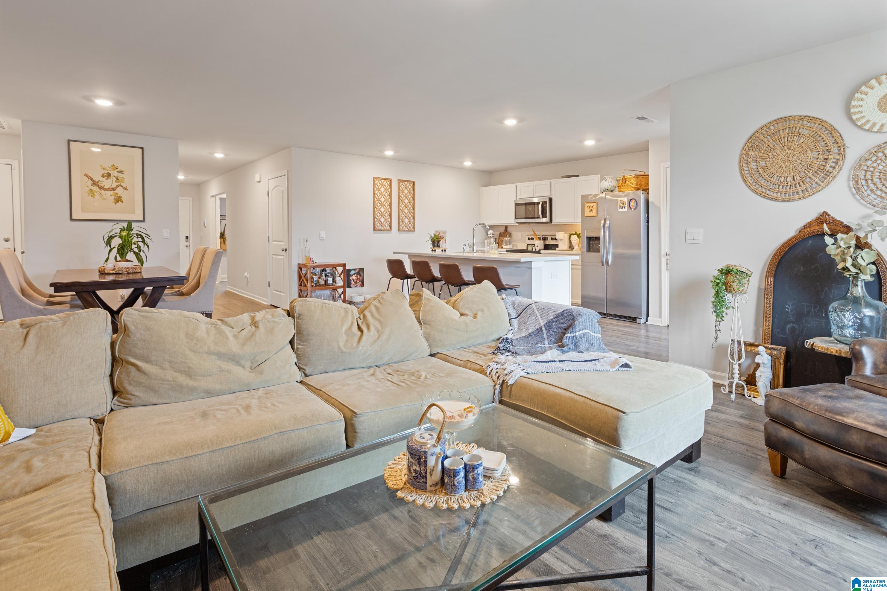 1103 QUAIL HOLLOW ROAD SW