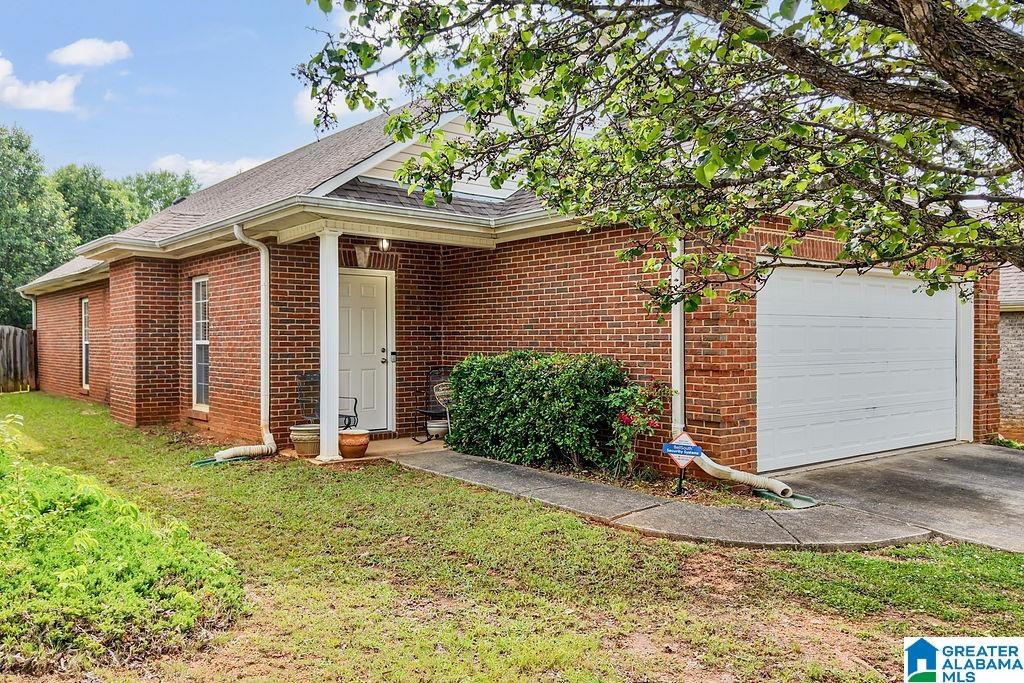 Photo 1 of 40 — 6217 LETSON FARM TRAIL, MCCALLA, AL 35022