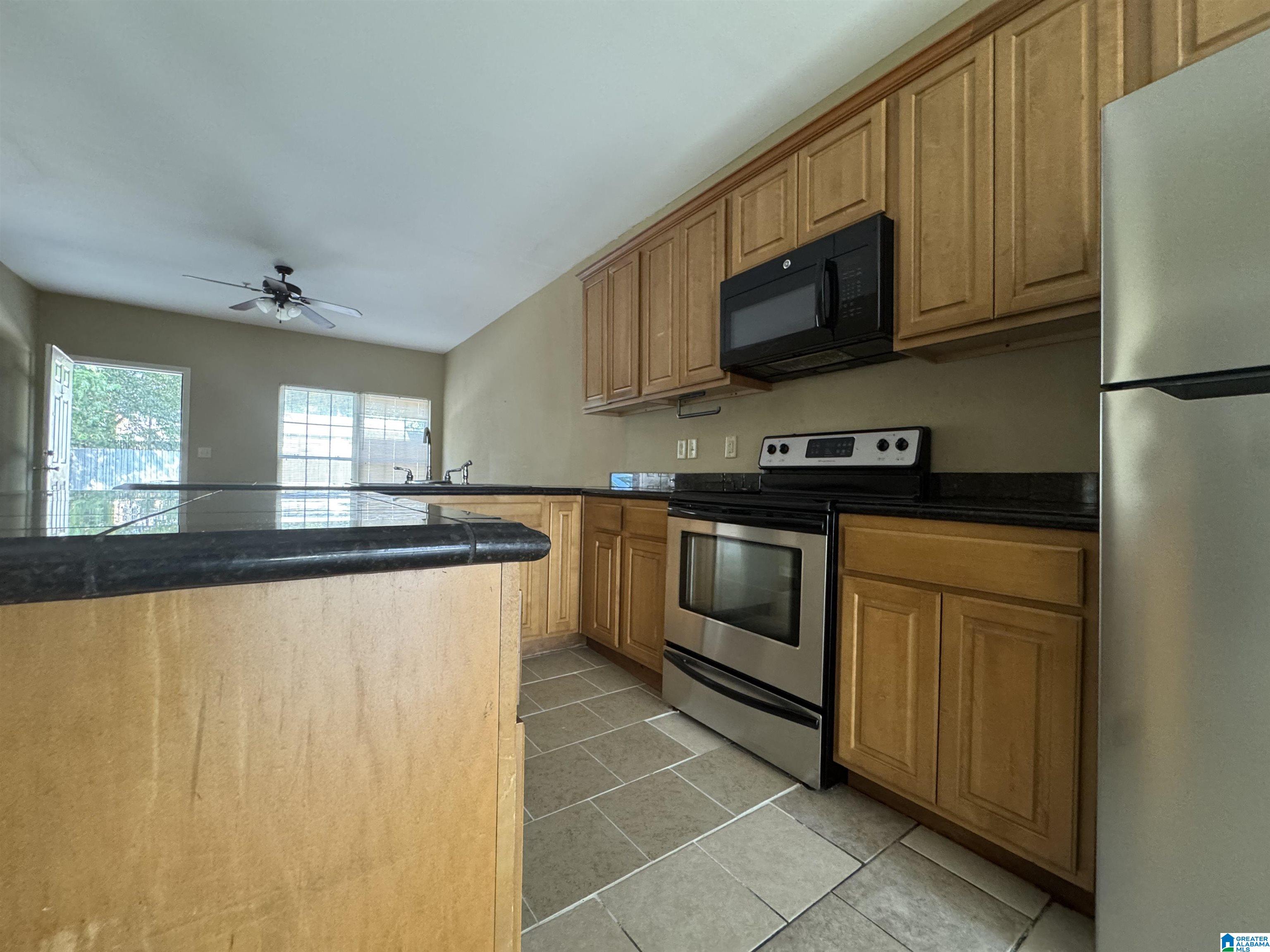 2925 E HARGROVE ROAD E