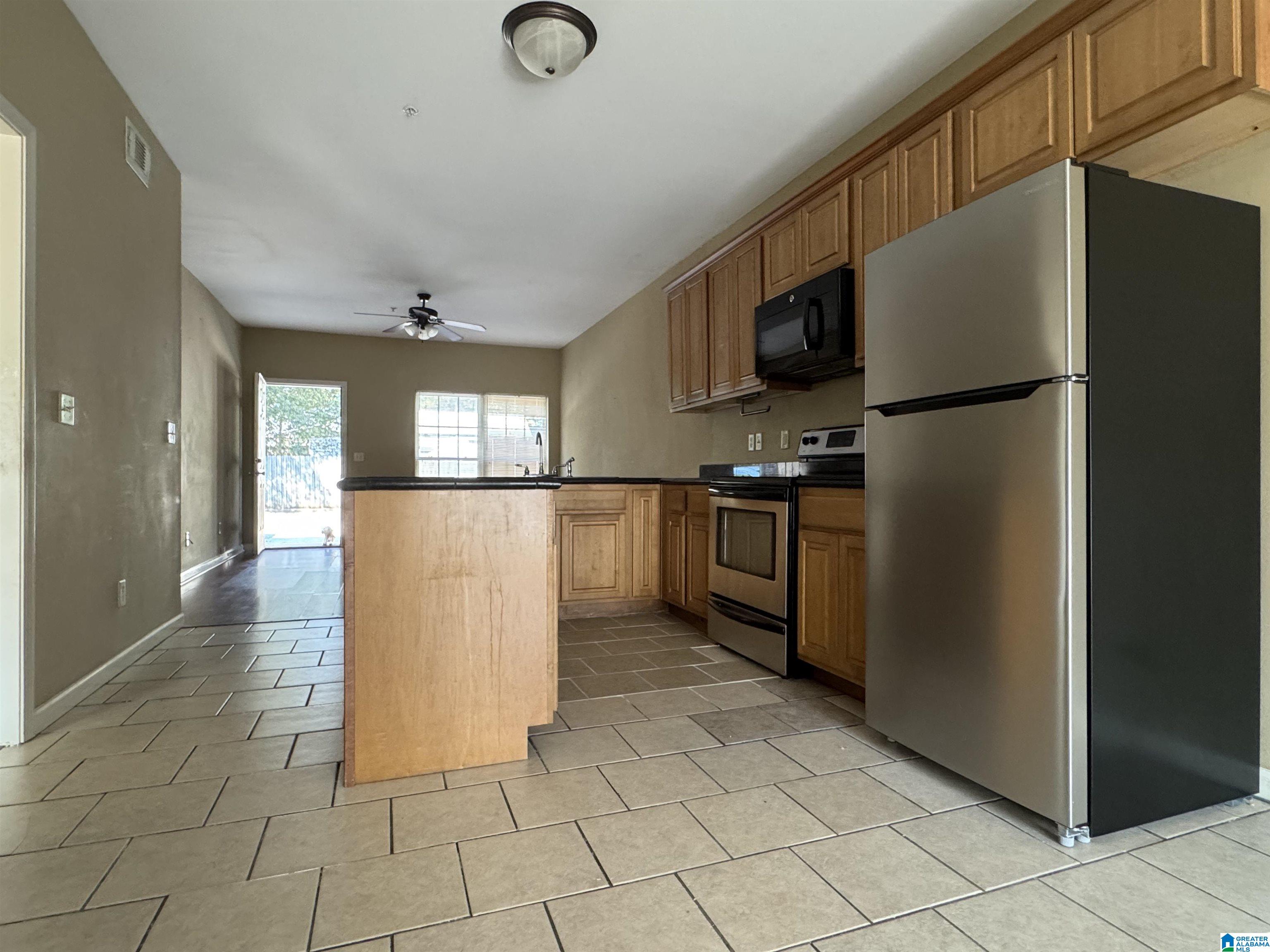 2925 E HARGROVE ROAD E