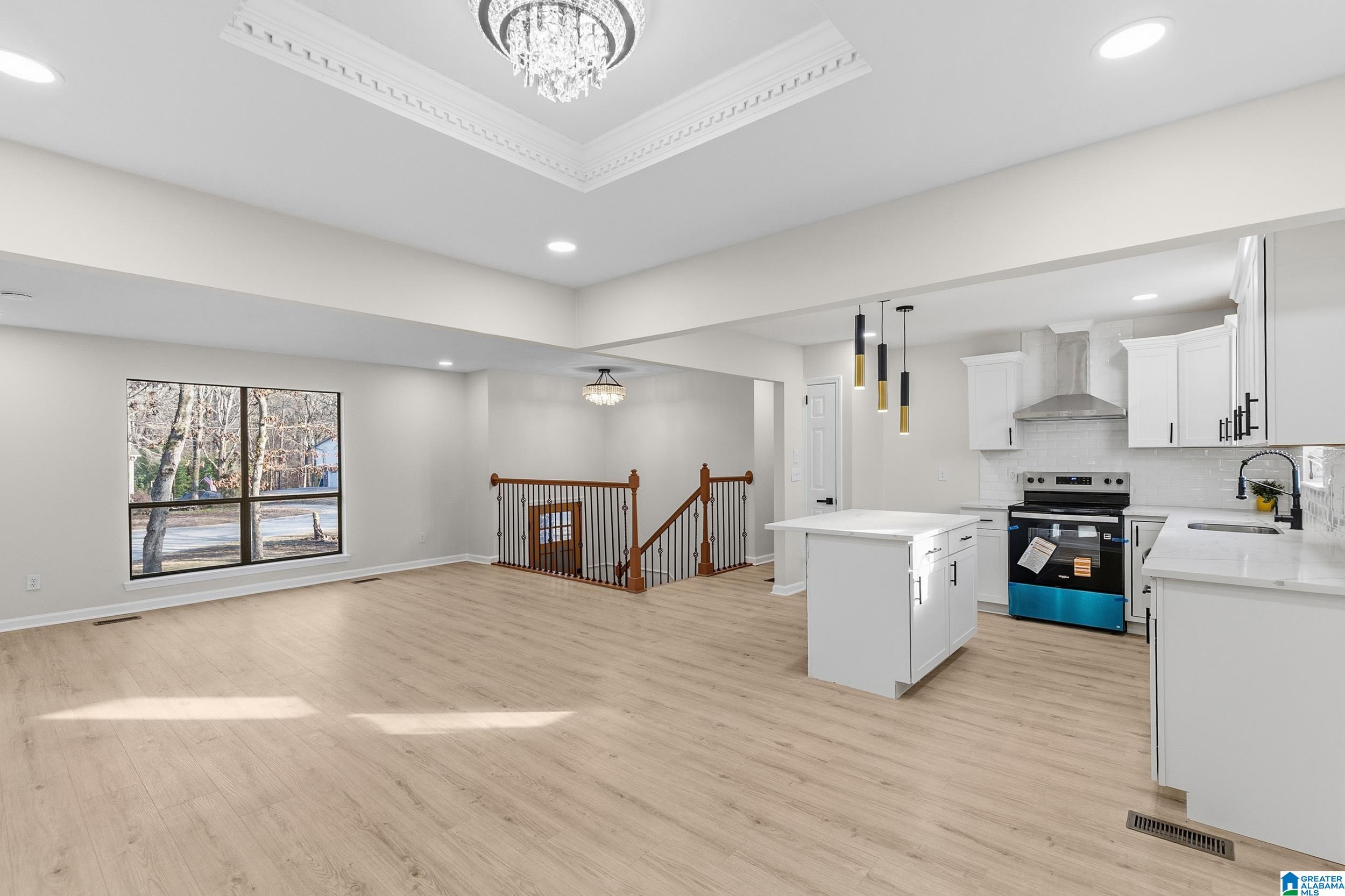 125 MOUNTAIN PARKWAY