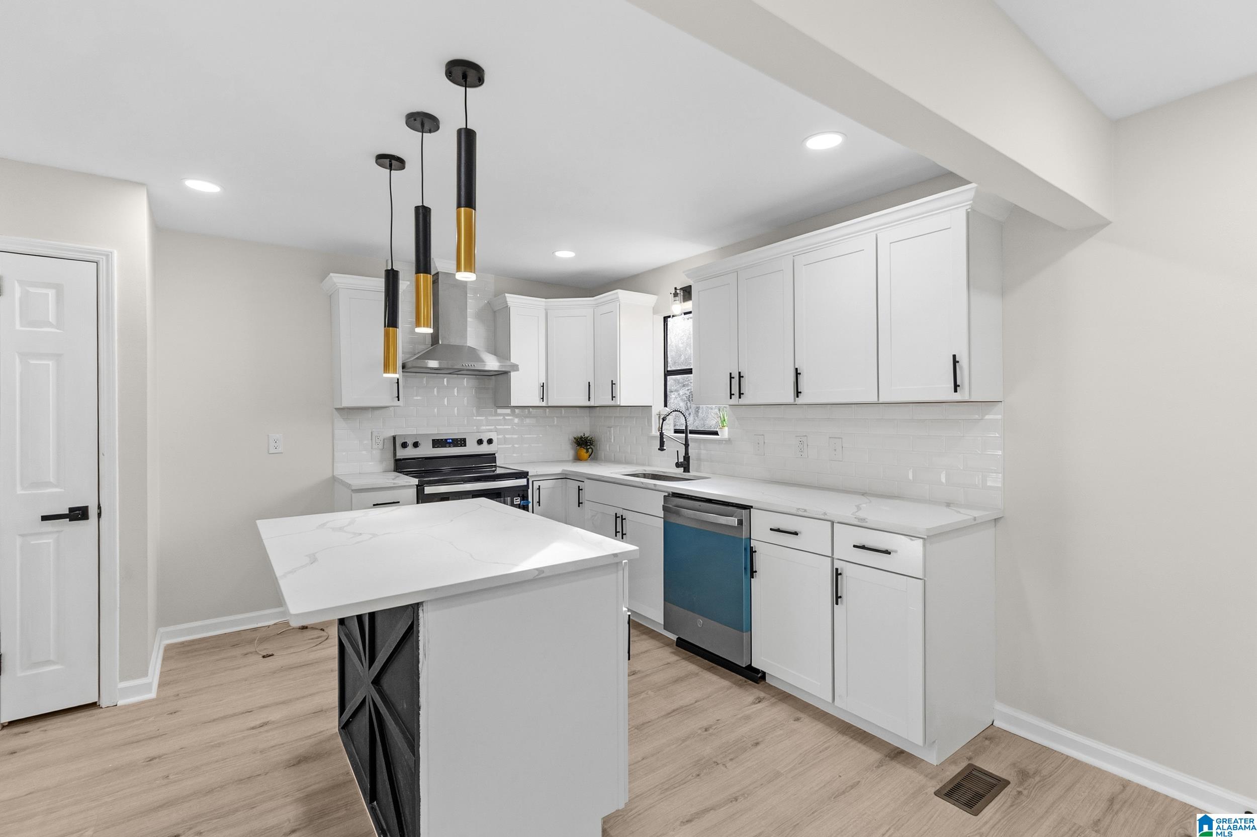 125 MOUNTAIN PARKWAY