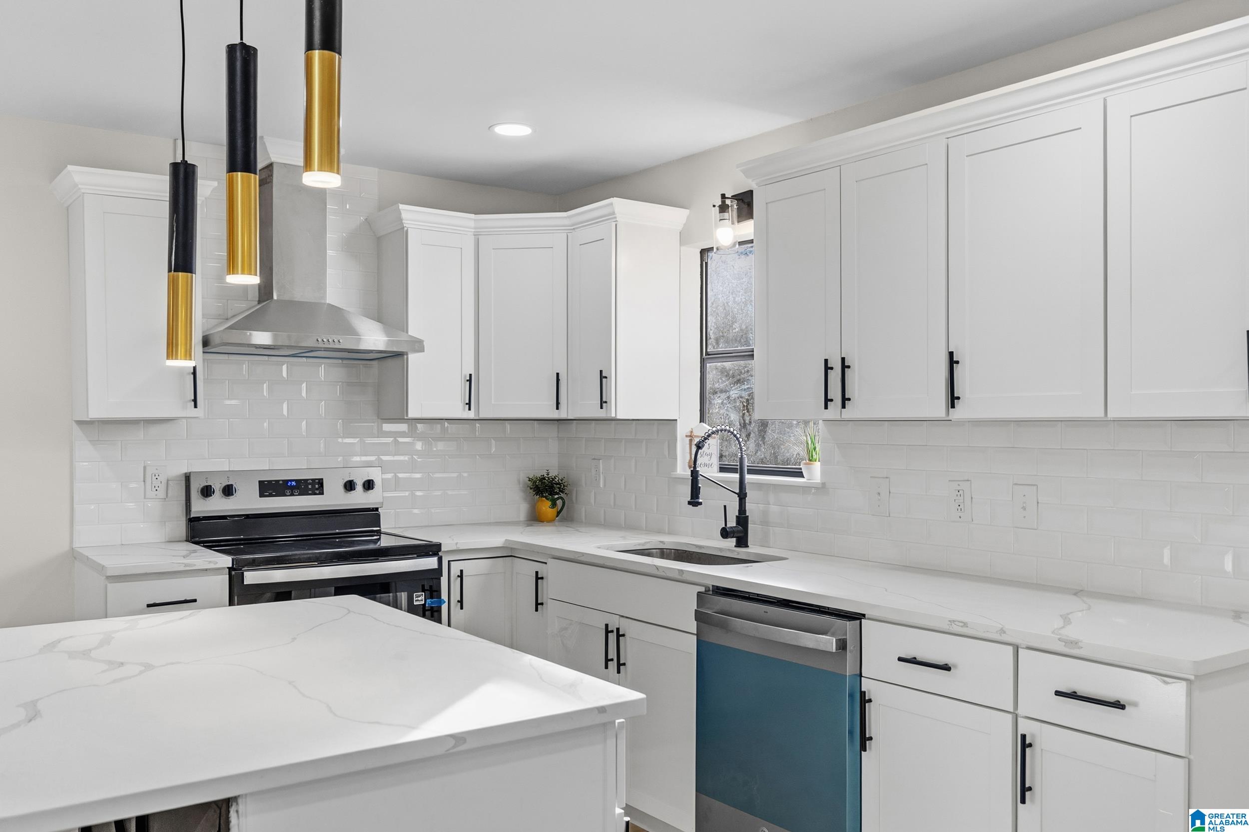 125 MOUNTAIN PARKWAY