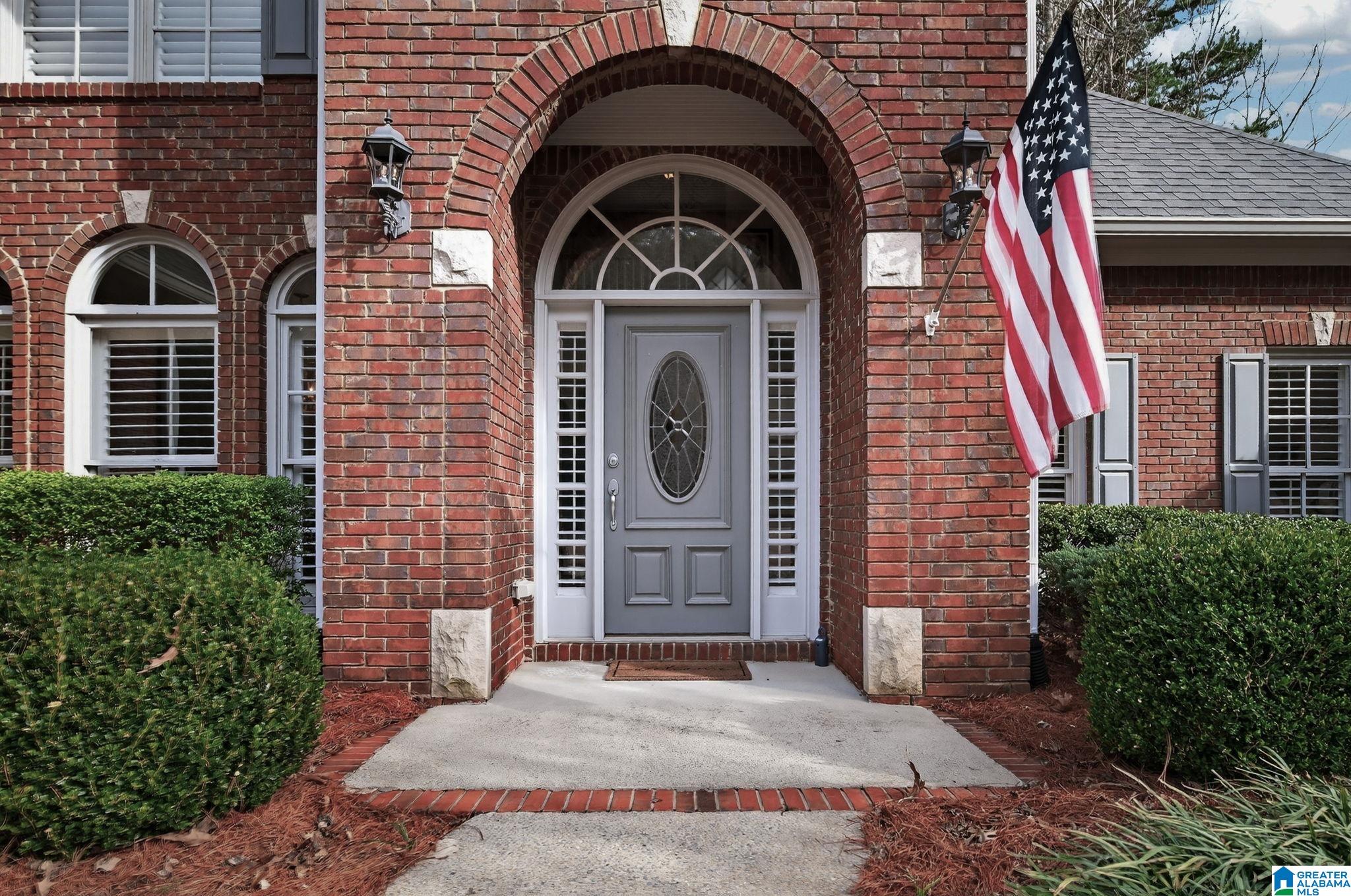 2058 KNOLLWOOD PLACE