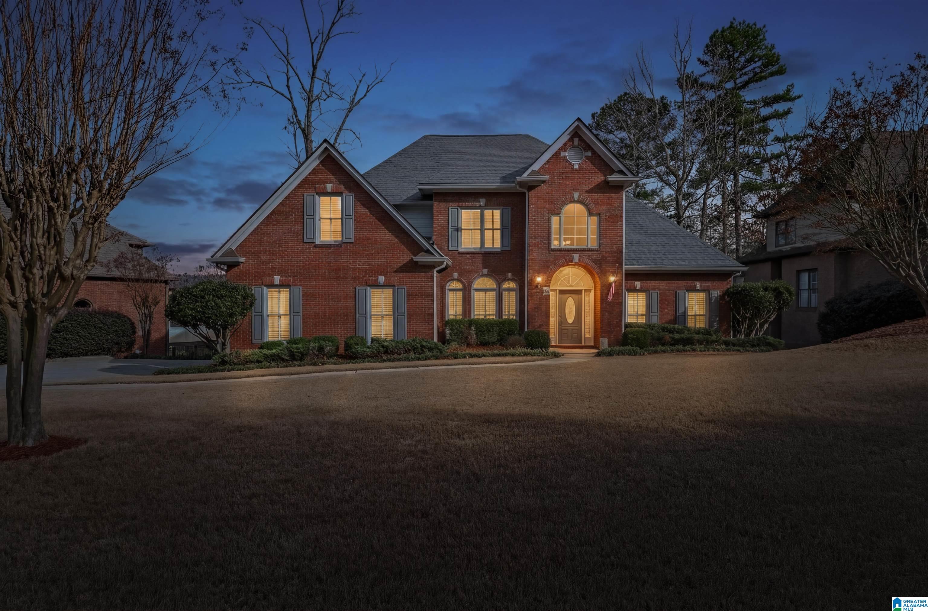 2058 KNOLLWOOD PLACE