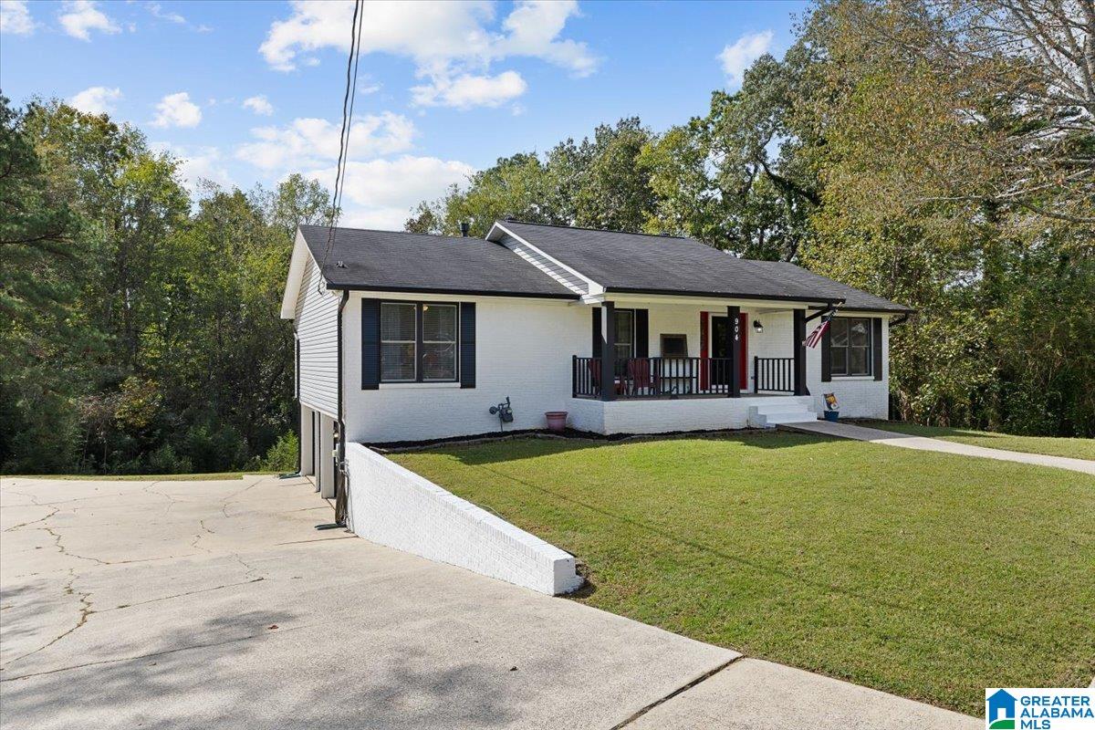 904 GARDENVIEW CIRCLE