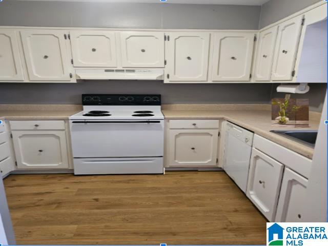 2715 SOUTHBURY CIRCLE Condo