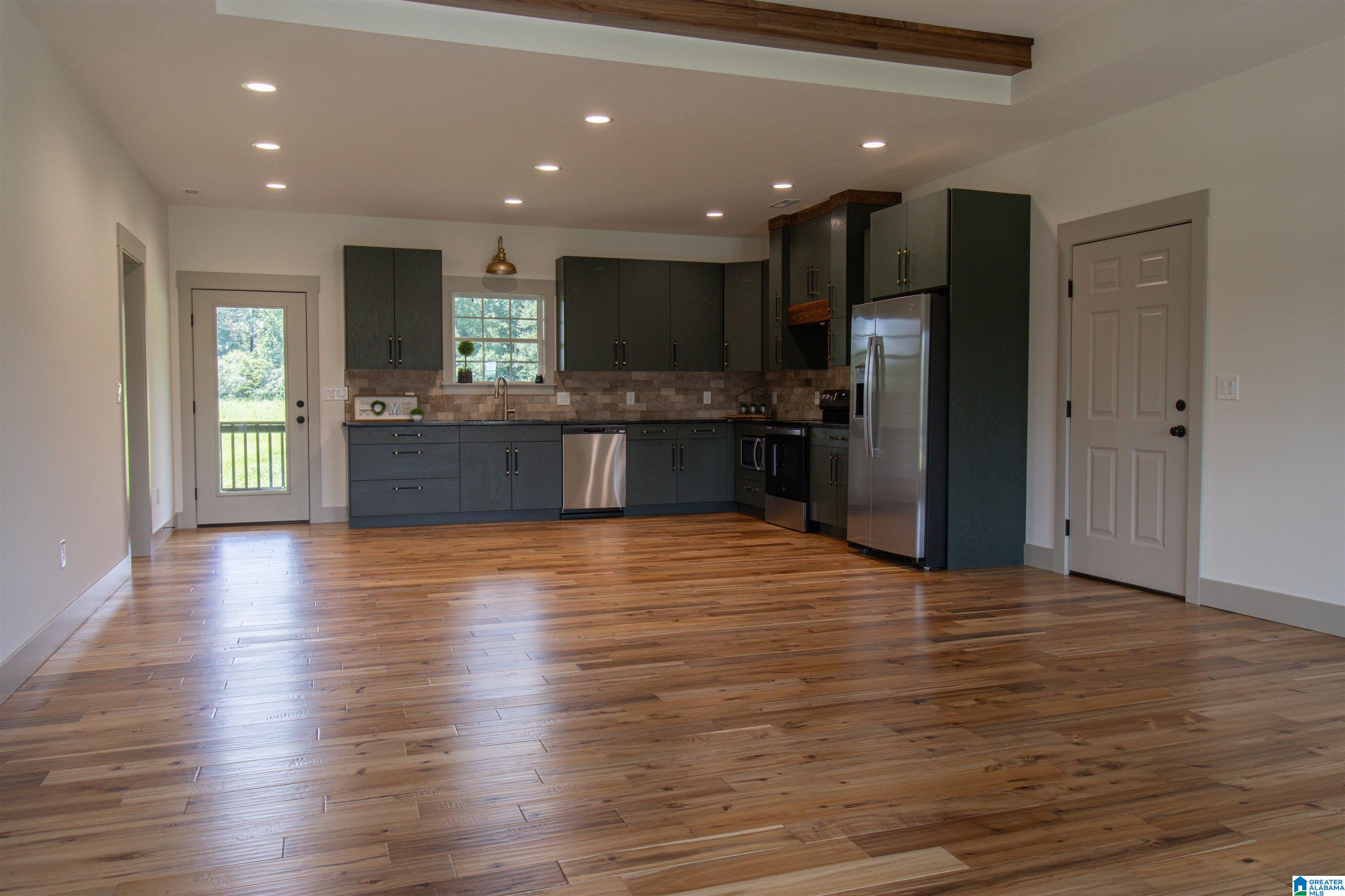 906 COUNTY ROAD 599