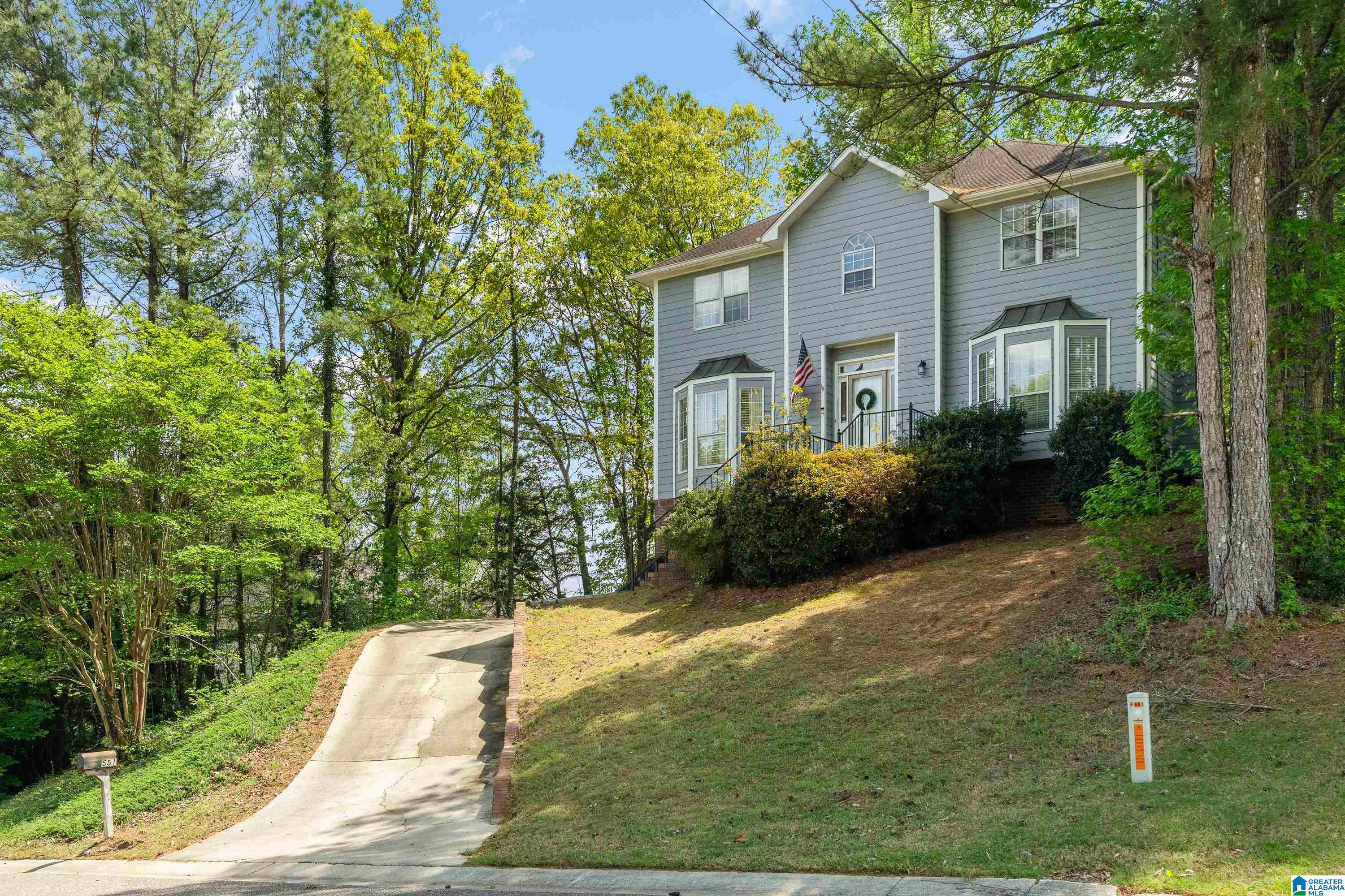 551 FIELDSTONE DRIVE