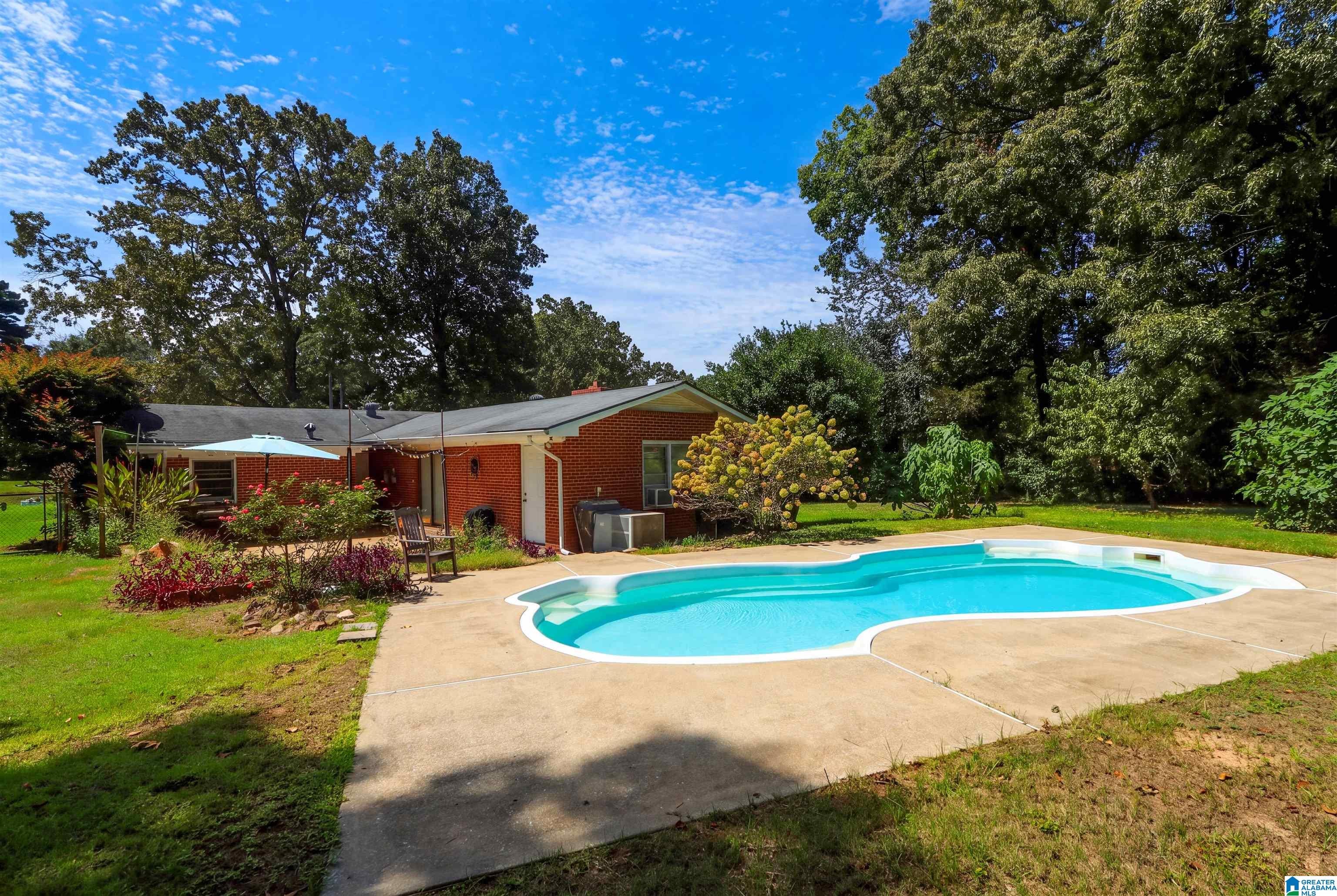 3921 MORRIS DRIVE