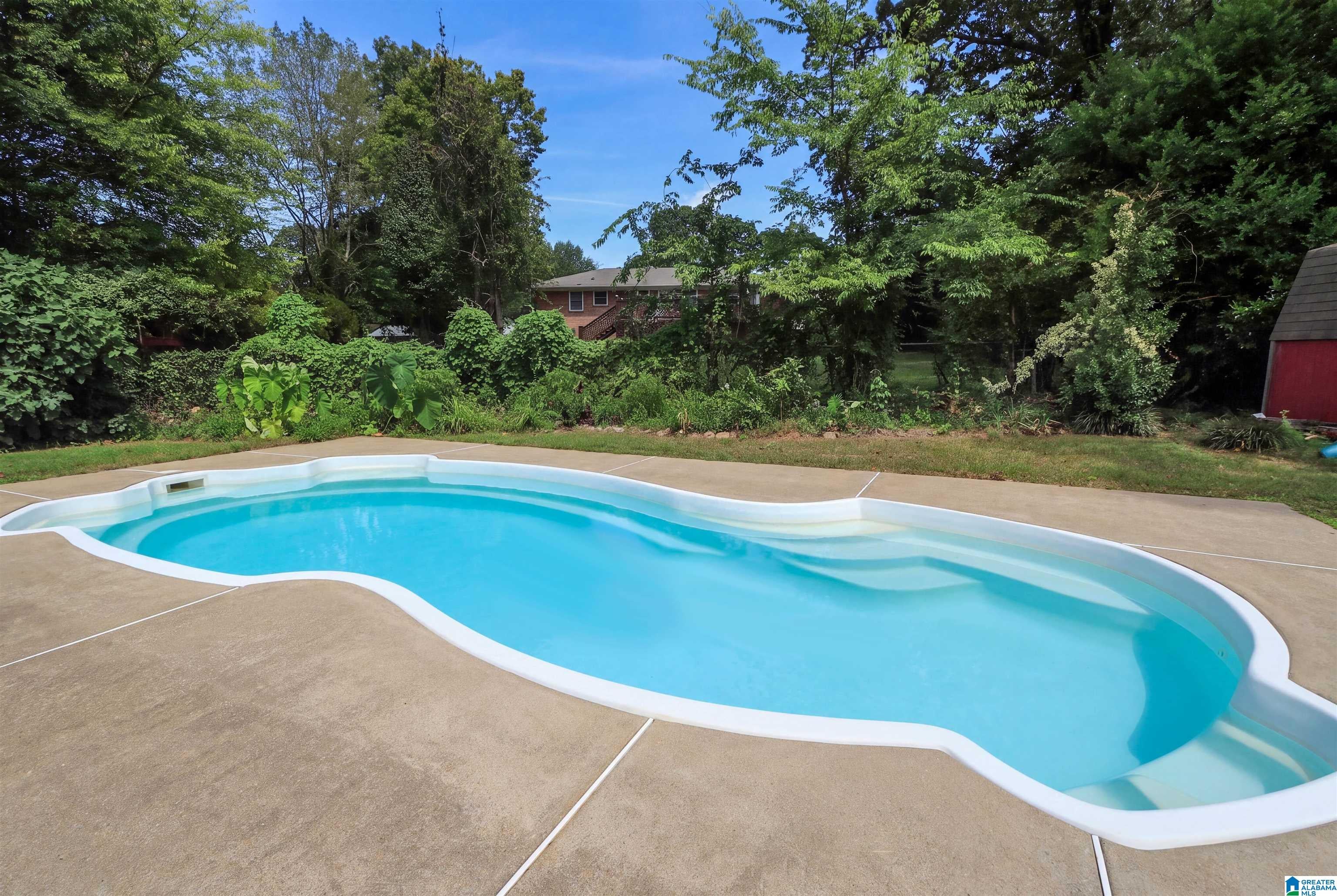 3921 MORRIS DRIVE
