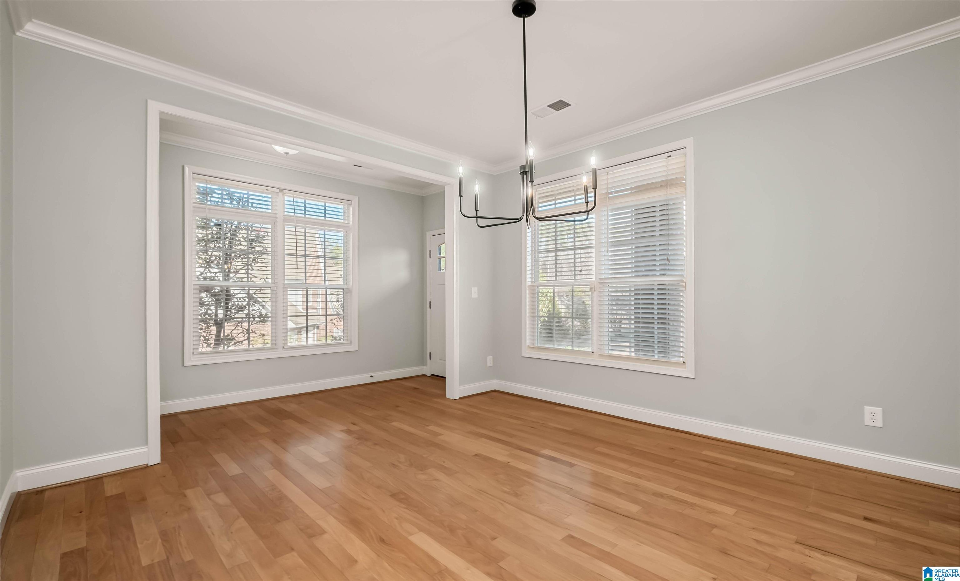 180 CASTLEHILL DRIVE