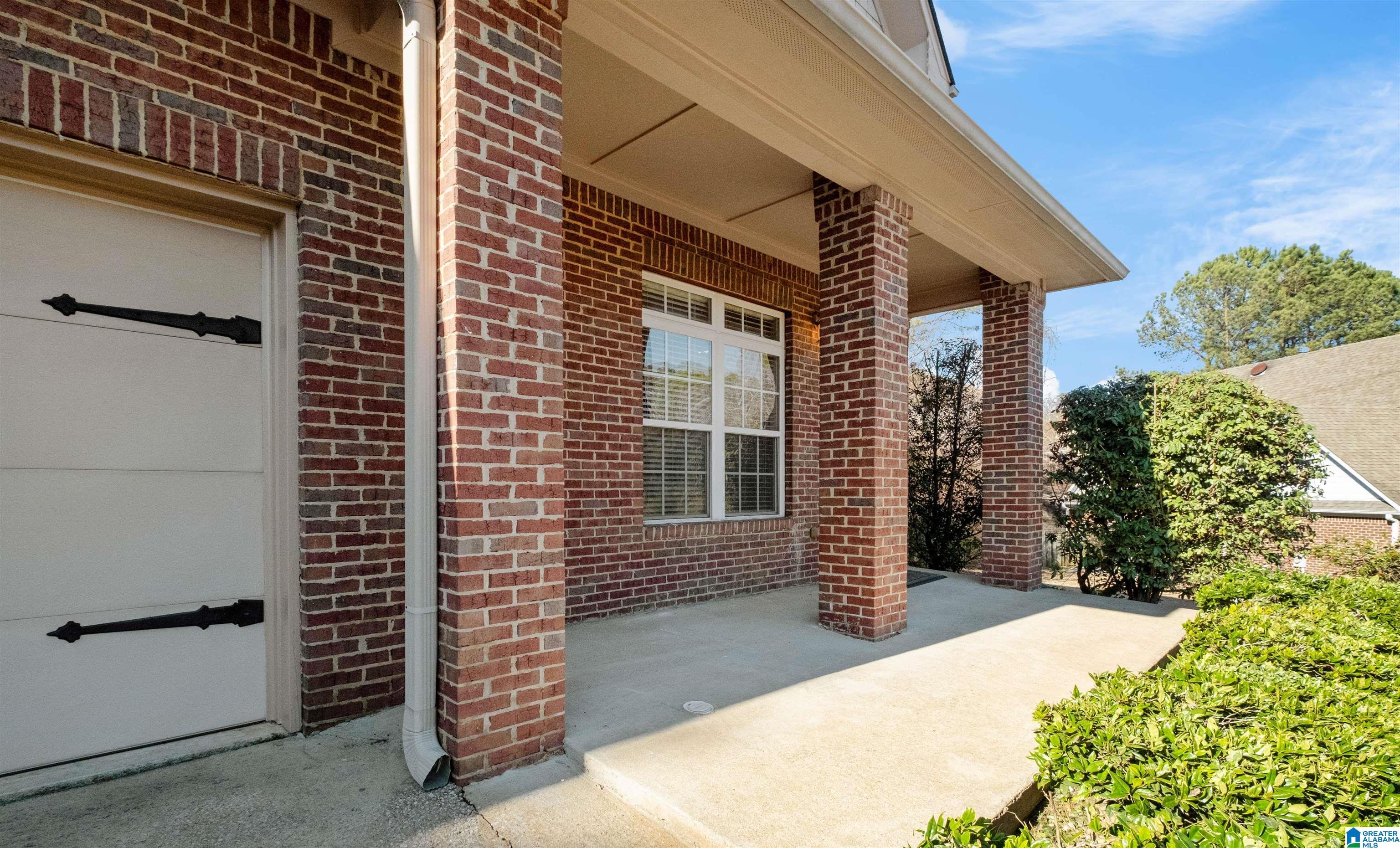 180 CASTLEHILL DRIVE